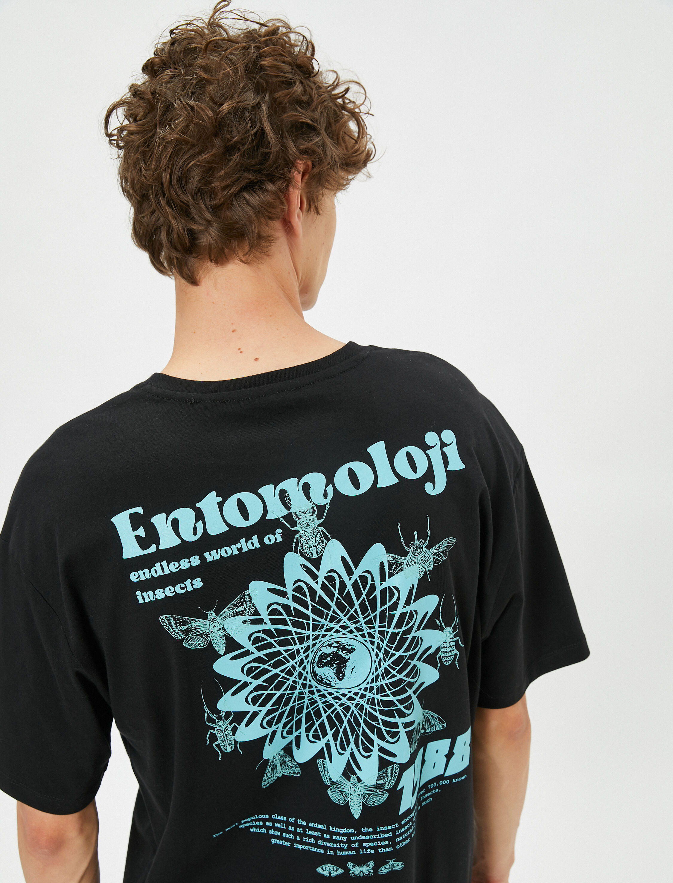   Oversize Tişört Arkası Baskılı Bisiklet Yaka Kısa Kollu Pamuklu