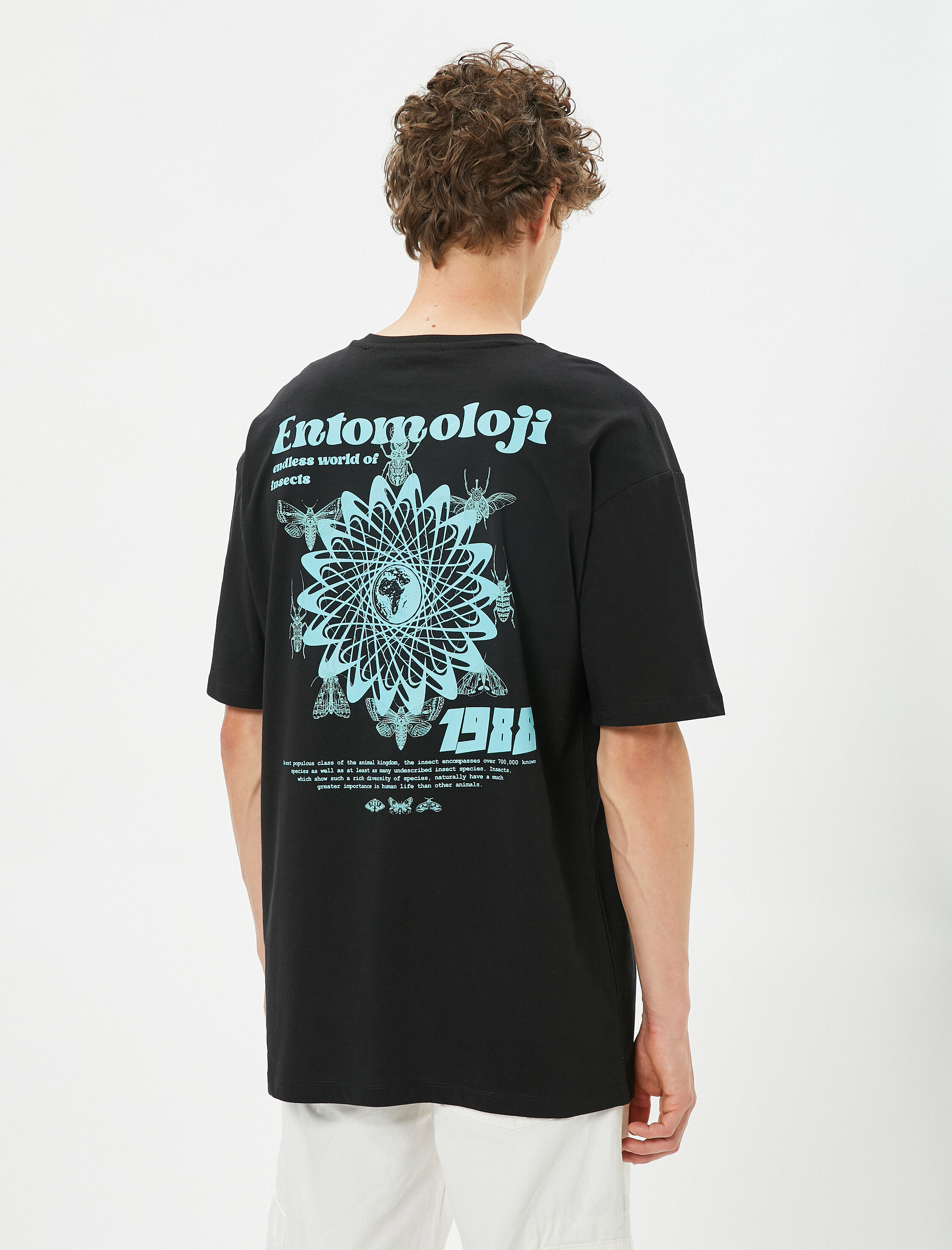   Oversize Tişört Arkası Baskılı Bisiklet Yaka Kısa Kollu Pamuklu