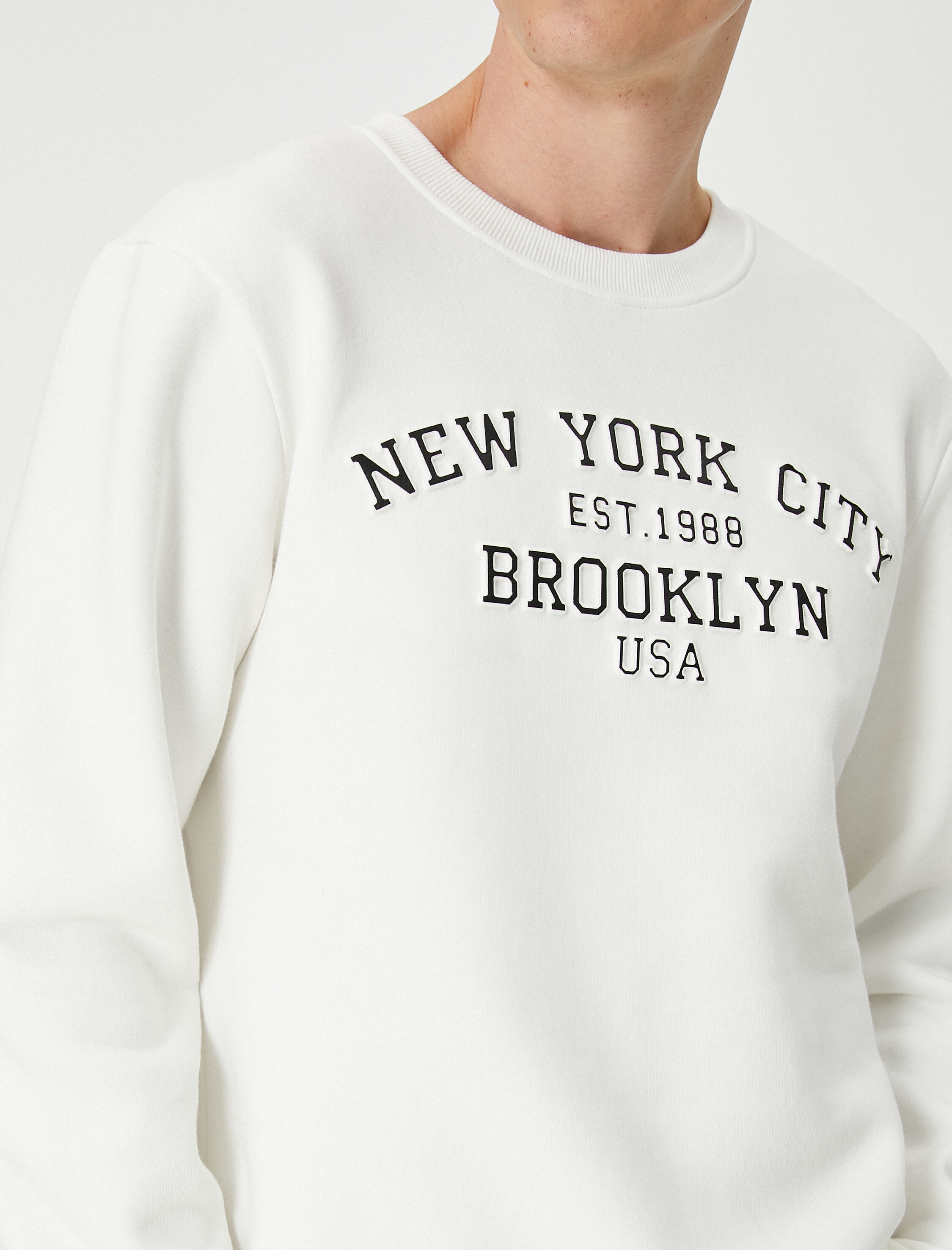   Kolej Baskılı Sweatshirt Bisiklet Yaka Uzun Kollu Şardonlu