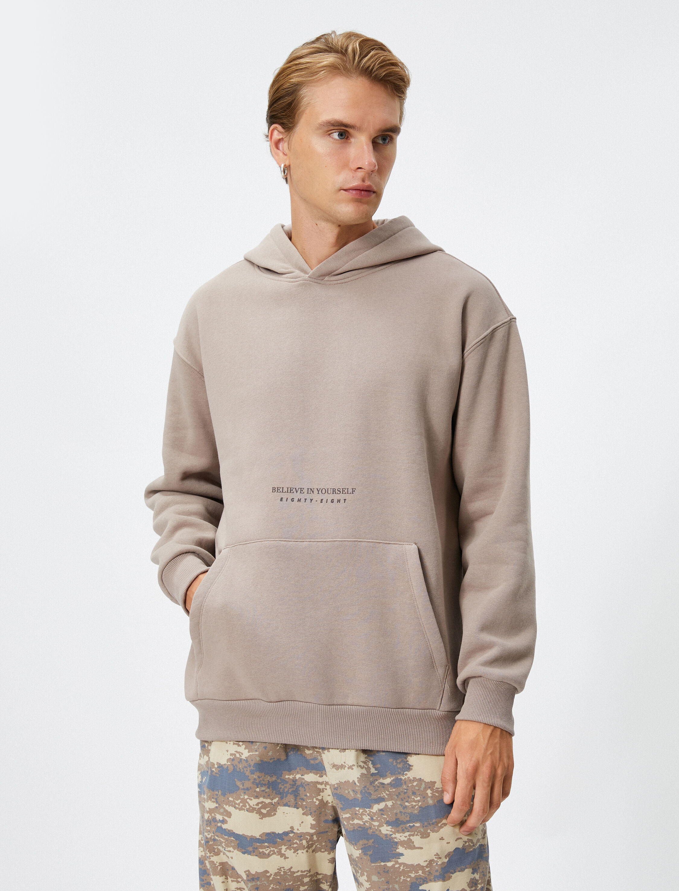   Kapşonlu Hoodie Slogan Baskılı Kanguru Cep Detaylı Şardonlu