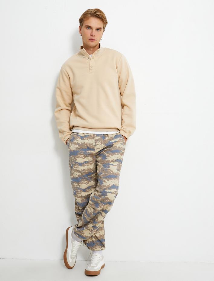  Dik Yaka Sweatshirt Çıtçıt Düğme Detaylı Uzun Kollu Şardonlu