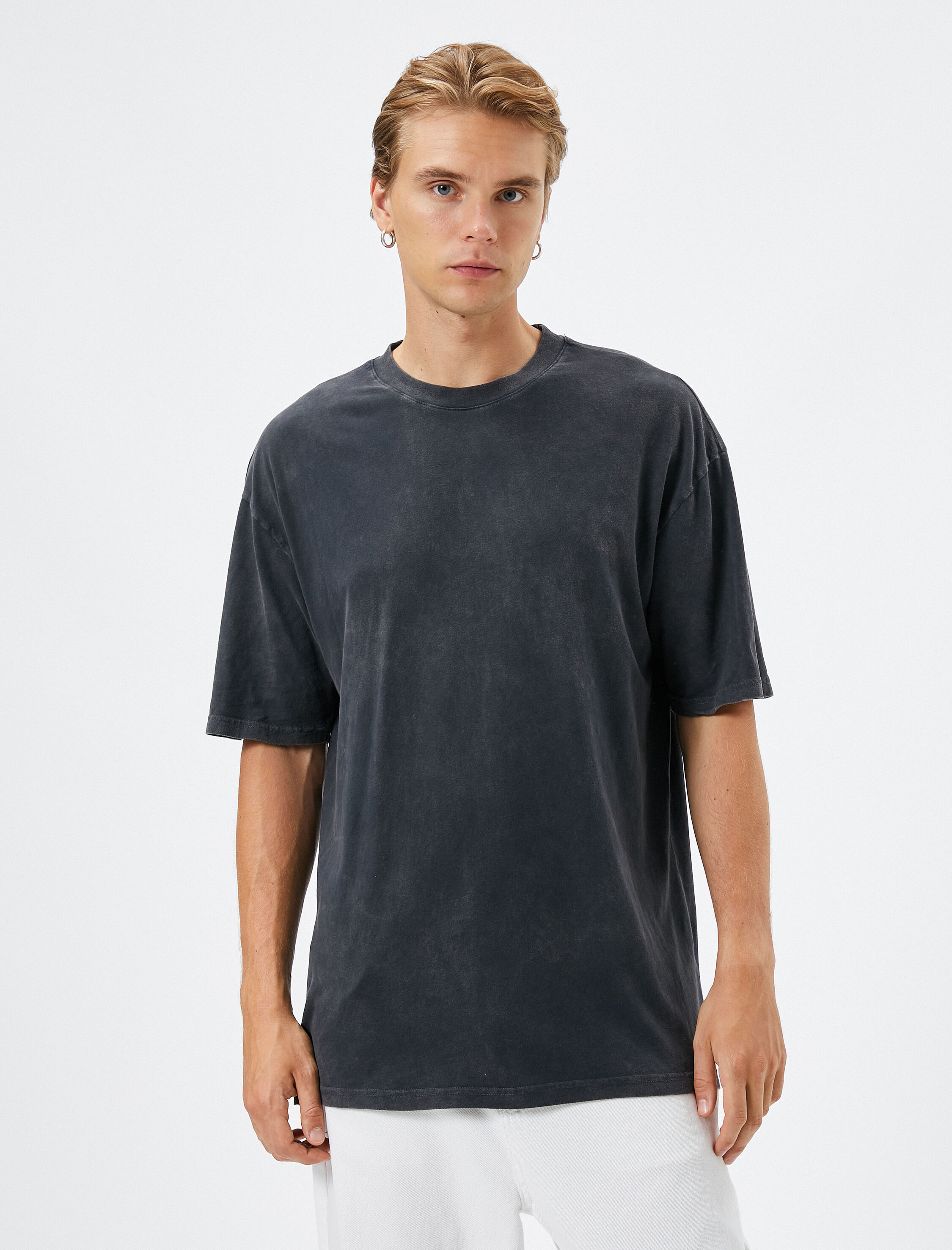   Basic Tişört Yıkamalı Bisiklet Yaka Kısa Kollu Pamuklu