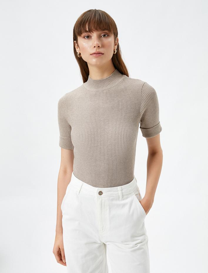  Triko Kazak Kısa Kollu Yarım Balıkçı Yaka Fitilli