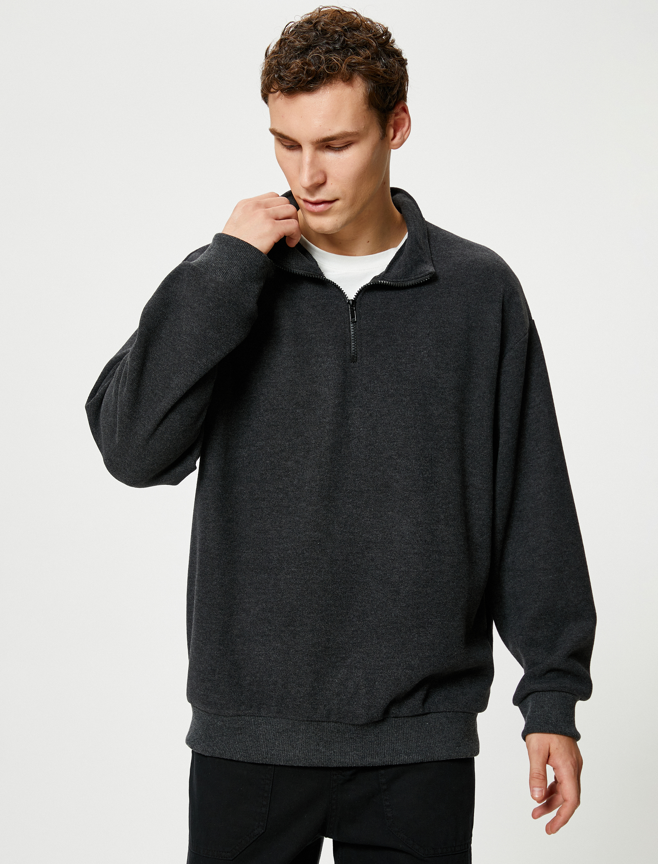   Yarım Fermuarlı Sweatshirt Dik Yaka Uzun Kollu