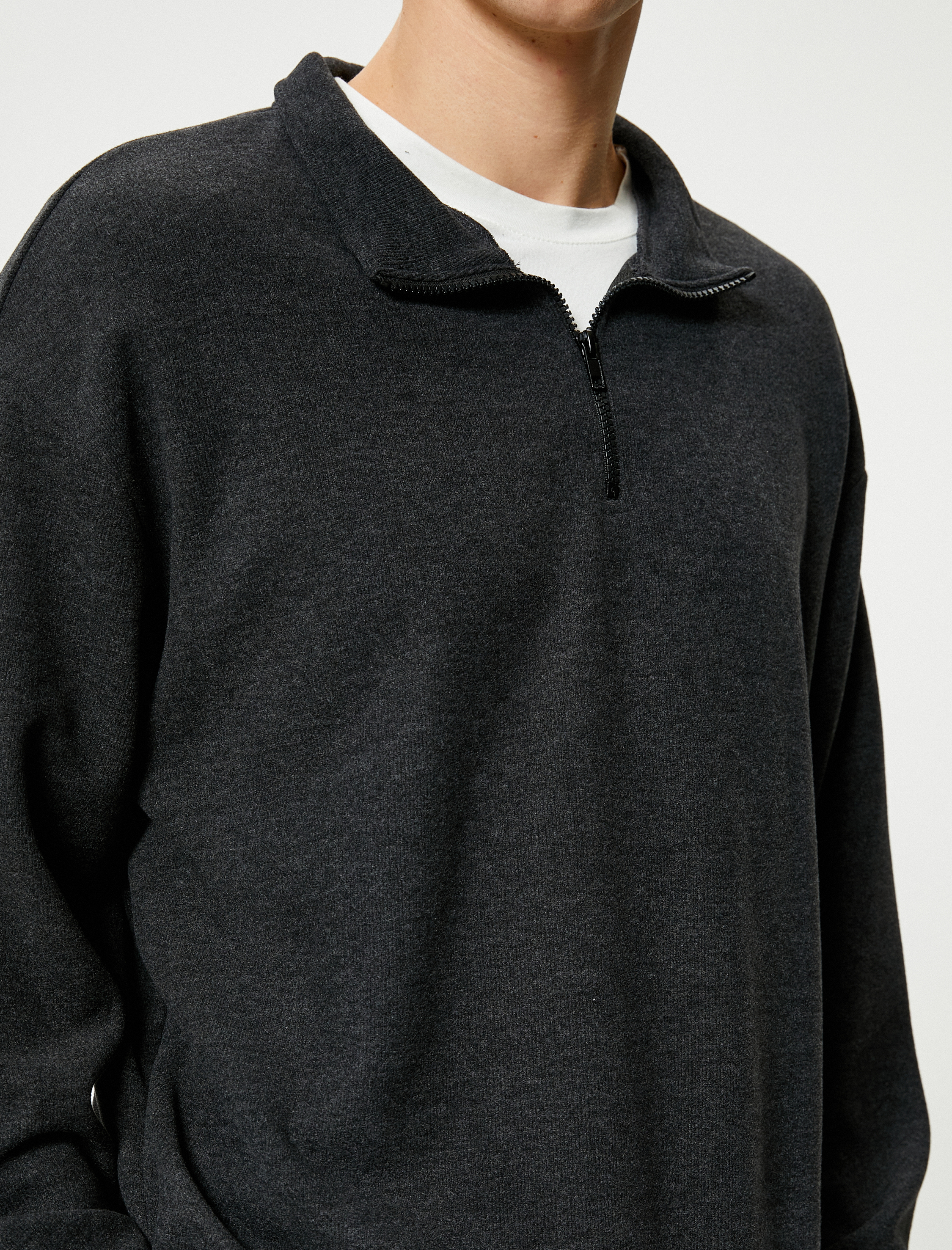   Yarım Fermuarlı Sweatshirt Dik Yaka Uzun Kollu