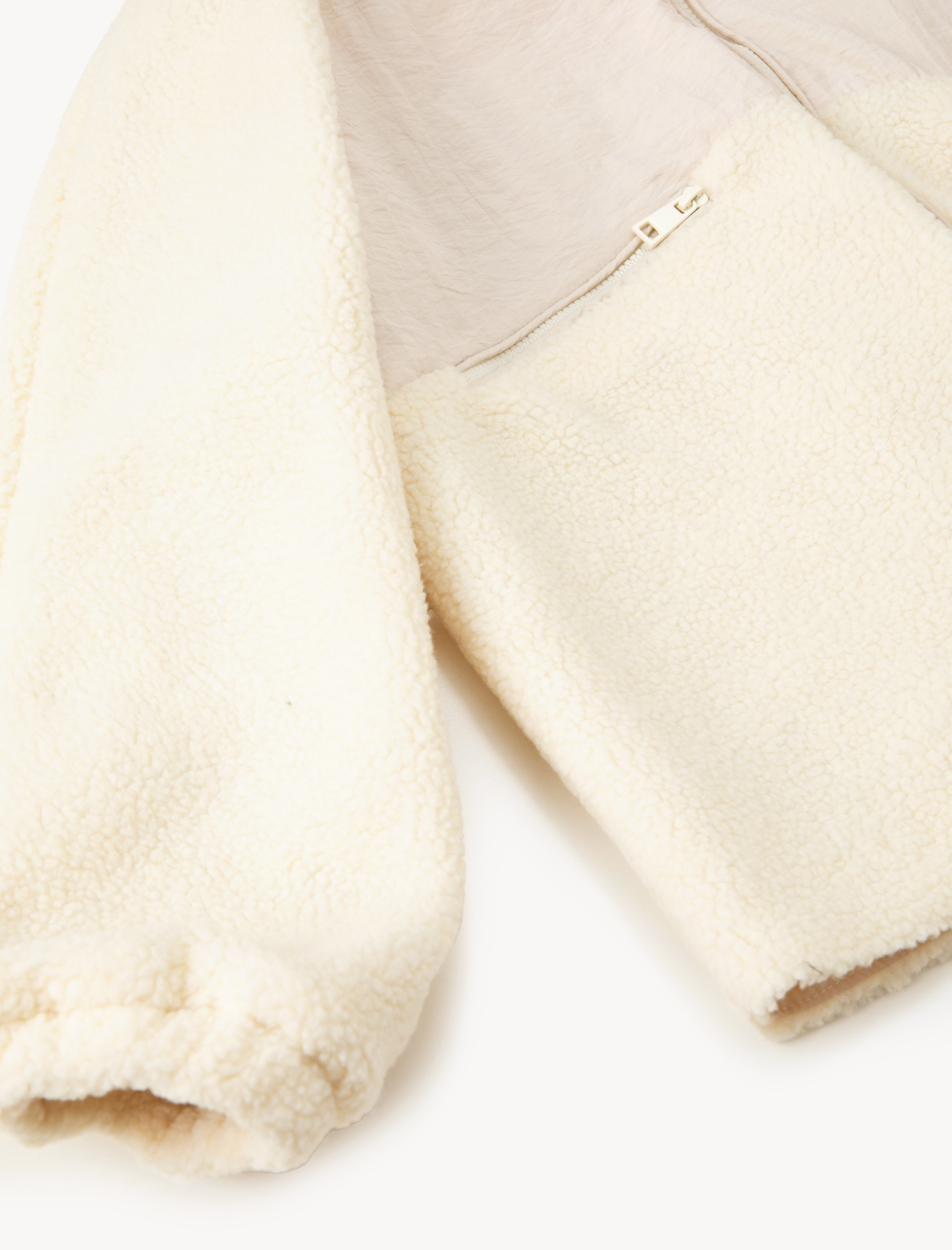   Peluş Mont Dik Yaka Fermuarlı Çift Kumaş Kullanımlı Cepli