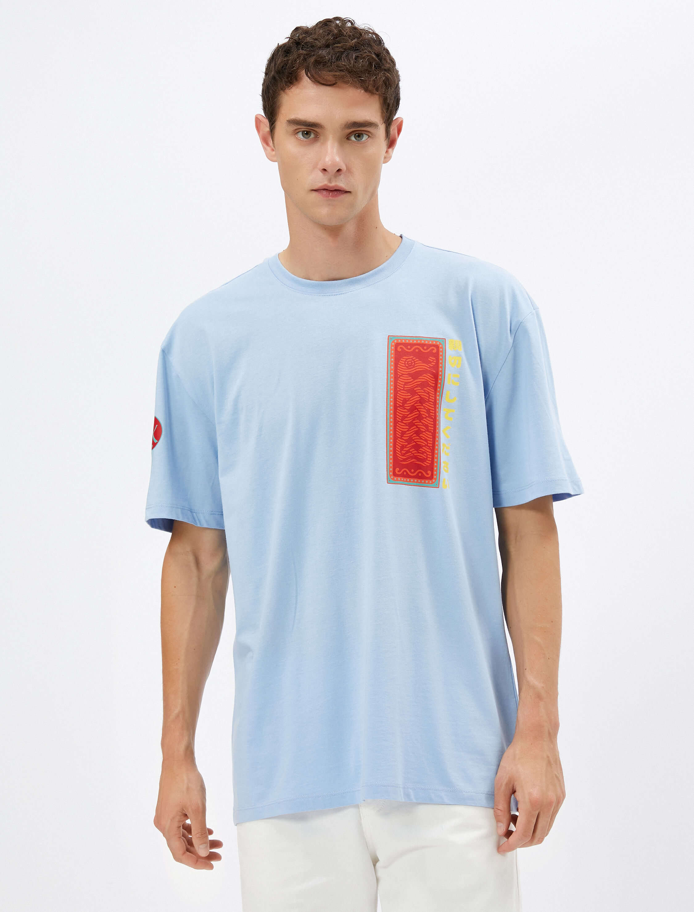   Arkası Baskılı Tişört Uzakdoğu Temalı Bisiklet Yaka Pamuklu