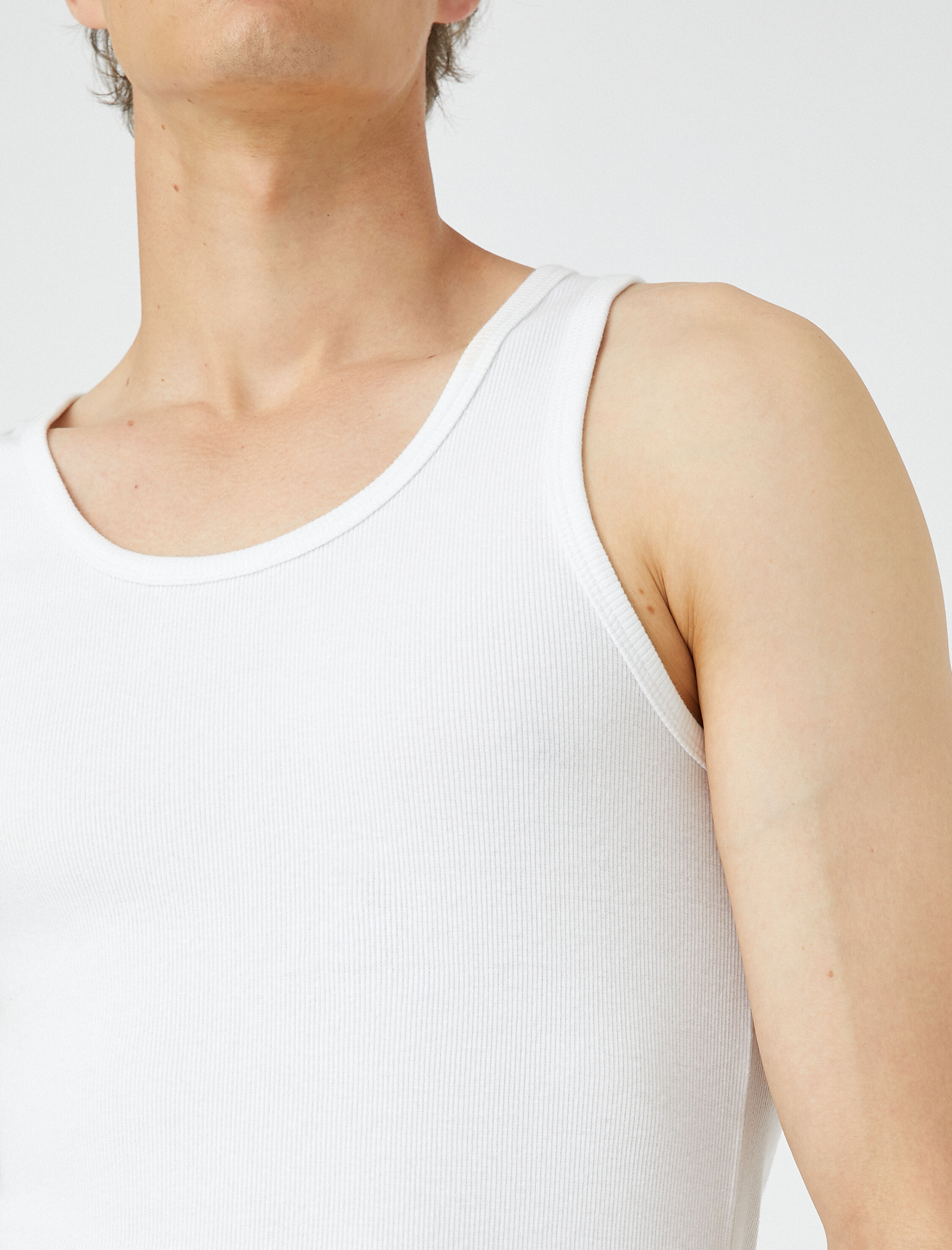   Basic Kolsuz Tişört Halter Yaka