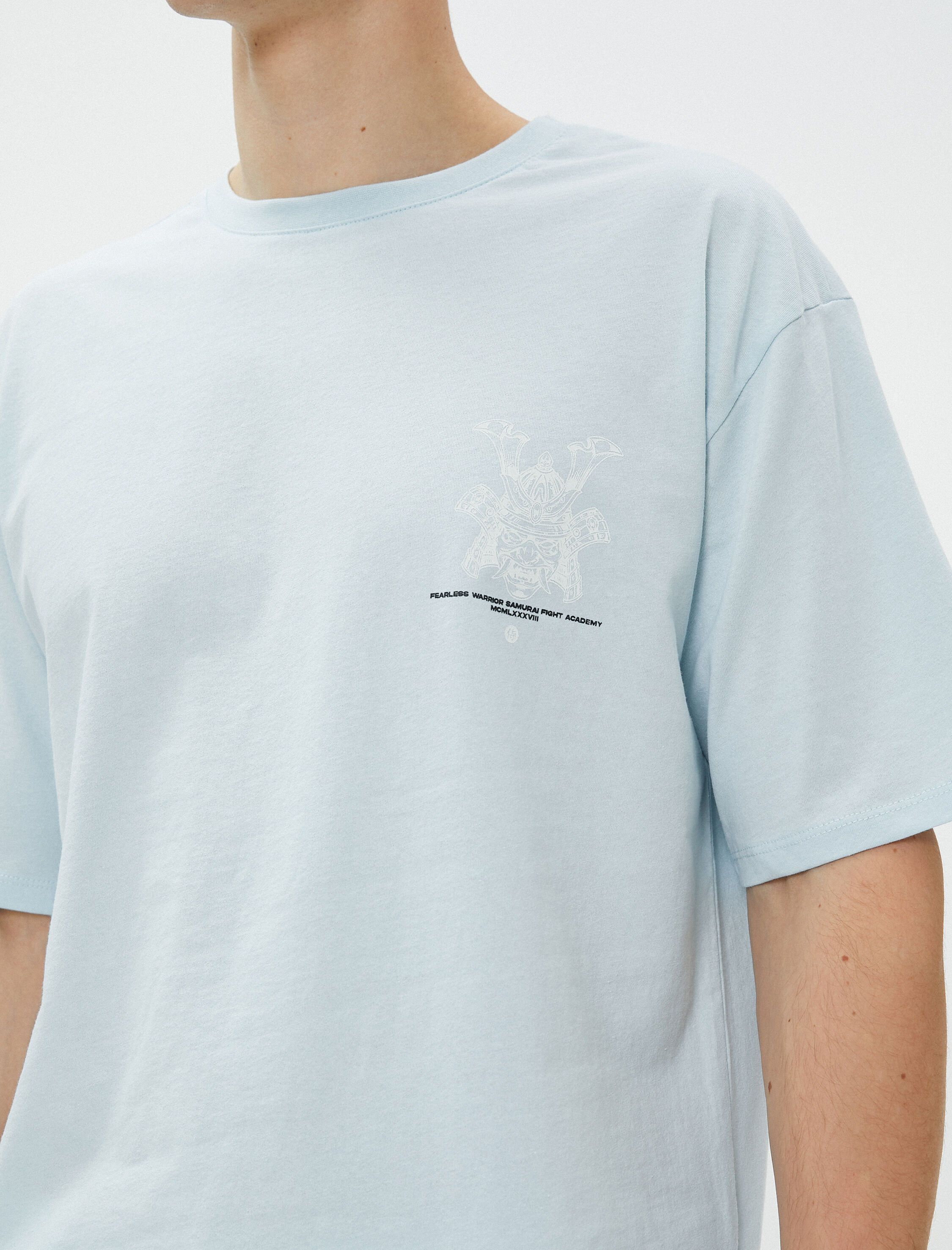 Oversize Tişört Uzakdoğu Sırt Baskılı Bisiklet Yaka Kısa Kollu