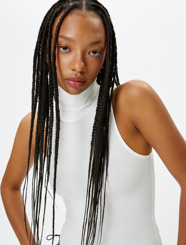  Boğazlı Kolsuz Bodysuit Slim Fit Çıtçıt Kapamalı