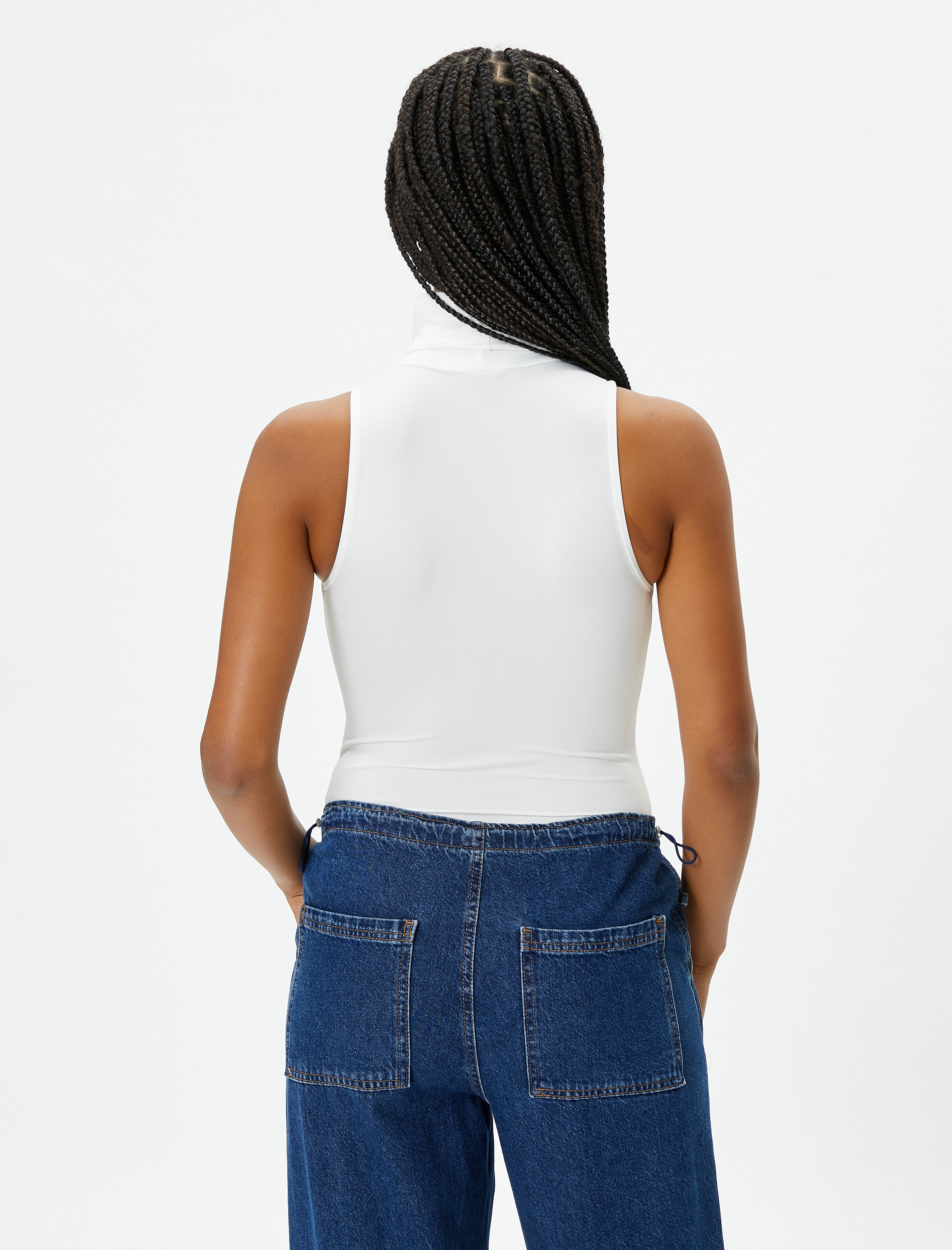   Boğazlı Kolsuz Bodysuit Slim Fit Çıtçıt Kapamalı