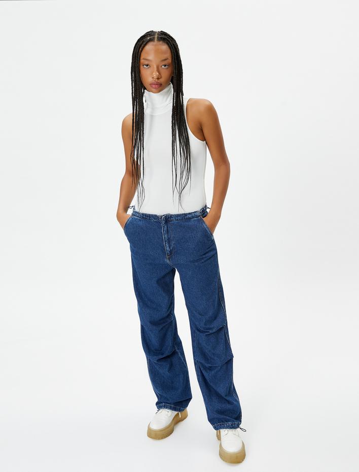  Boğazlı Kolsuz Bodysuit Slim Fit Çıtçıt Kapamalı