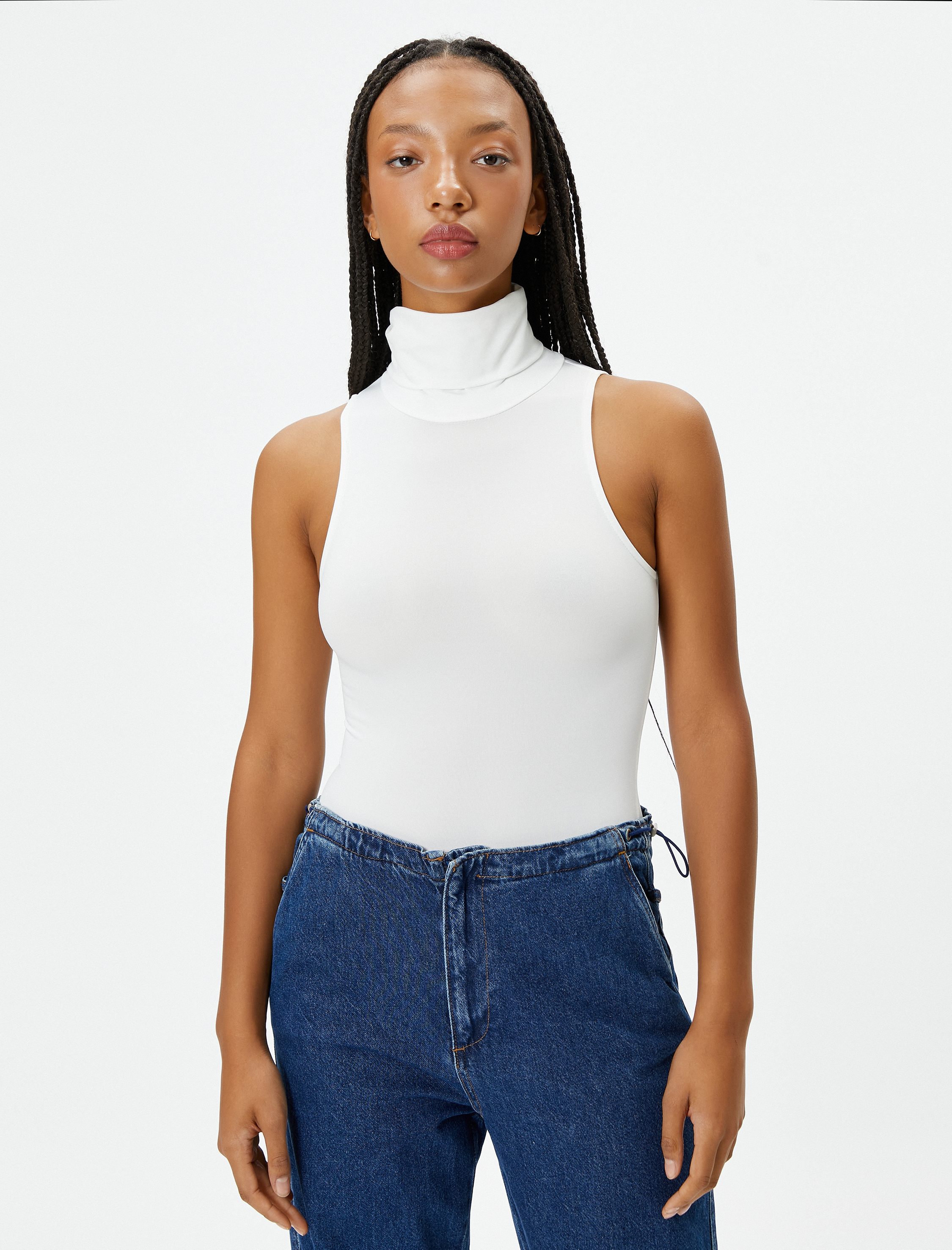   Boğazlı Kolsuz Bodysuit Slim Fit Çıtçıt Kapamalı