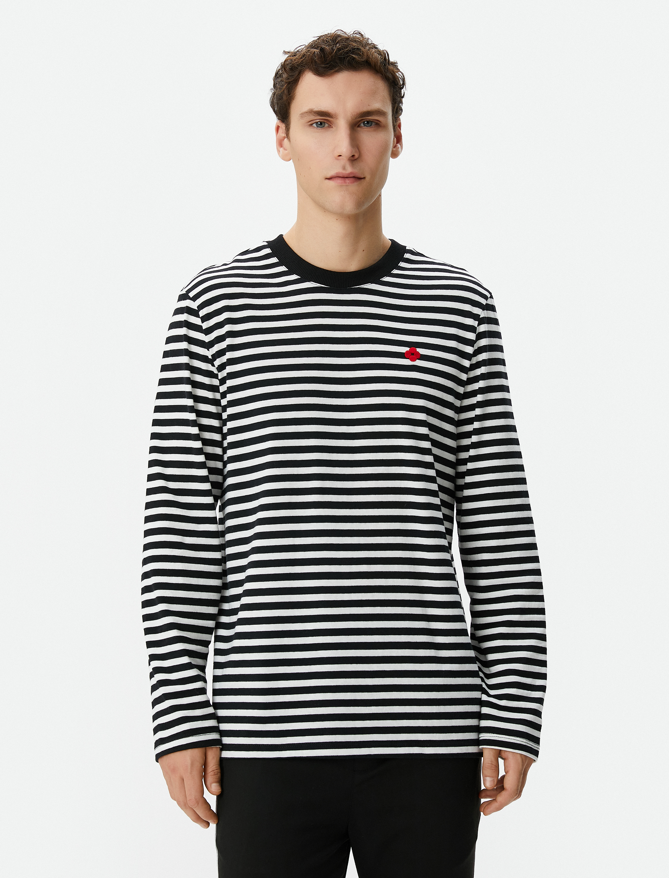 Bisiklet Yaka Sweatshirt Çiçek Nakışlı Pamuklu