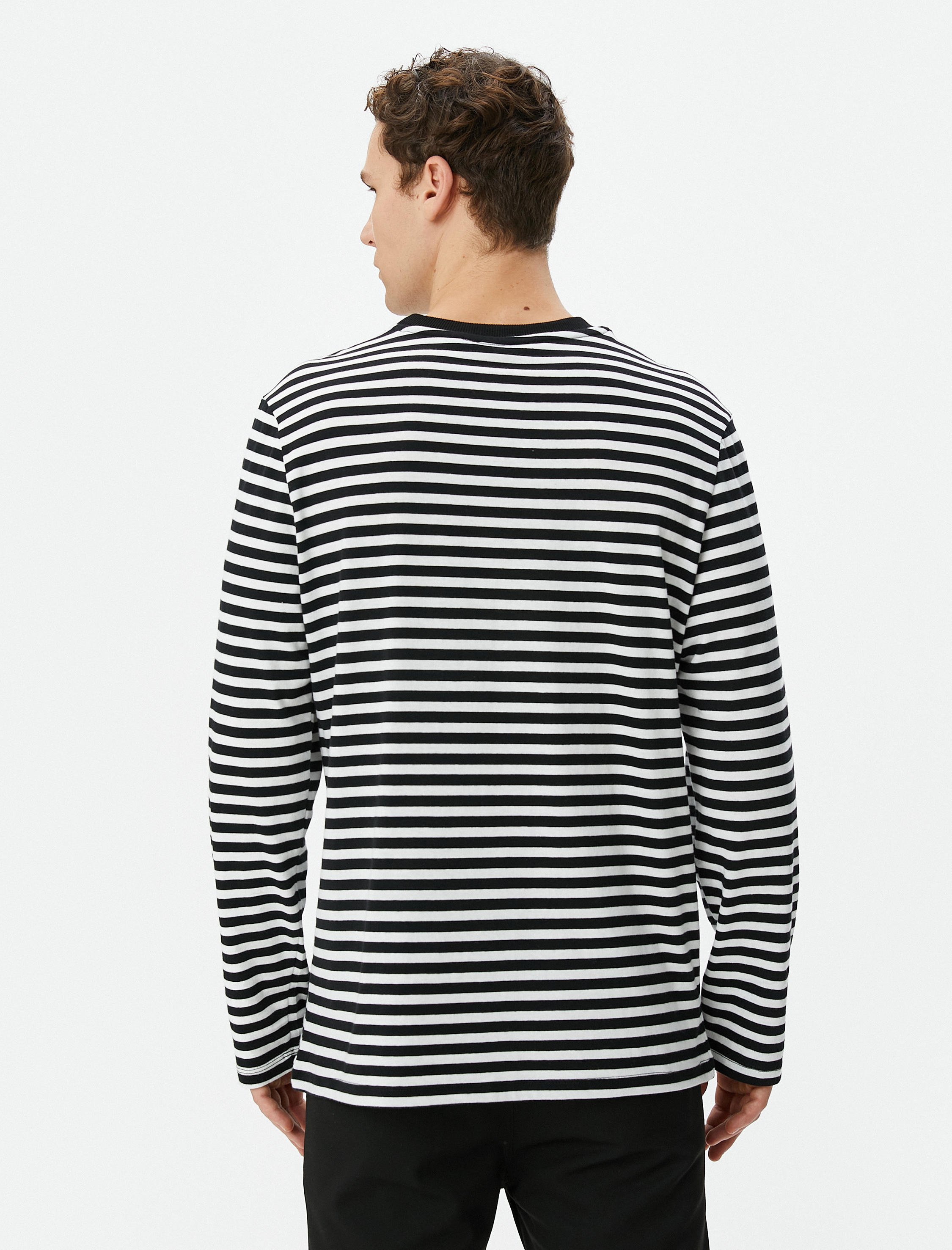 Bisiklet Yaka Sweatshirt Çiçek Nakışlı Pamuklu