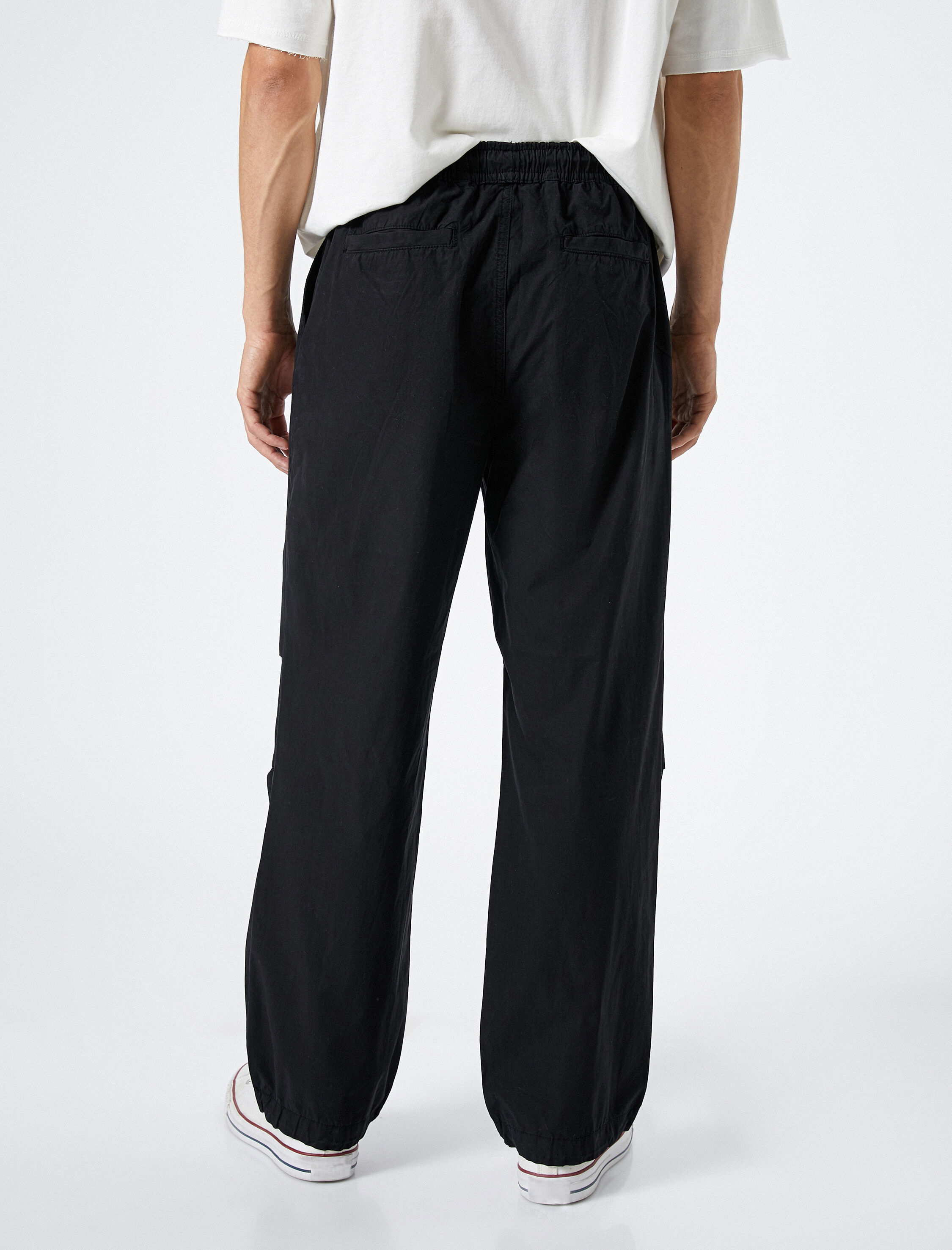   Paraşüt Pantolon Bol Kesim Beli Bağcıklı Cep Detaylı