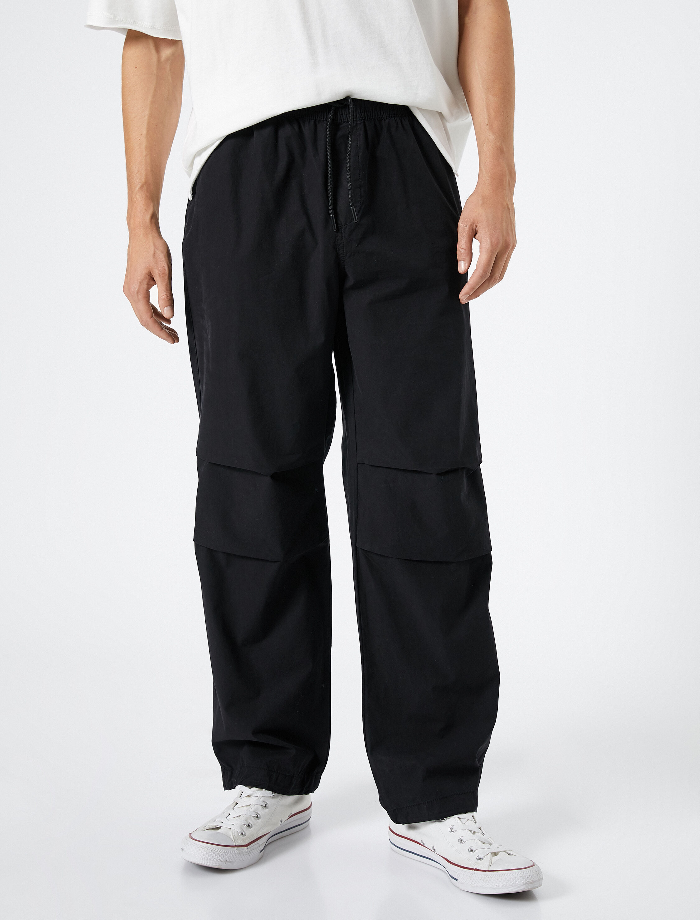   Paraşüt Pantolon Bol Kesim Beli Bağcıklı Cep Detaylı