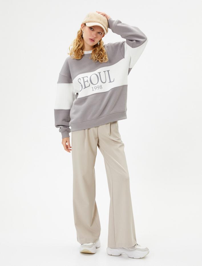  Şardonlu Kolej Sweatshirt Renk Bloklu Baskılı Uzun Kollu Bisiklet Yaka Pamuk Karışımlı