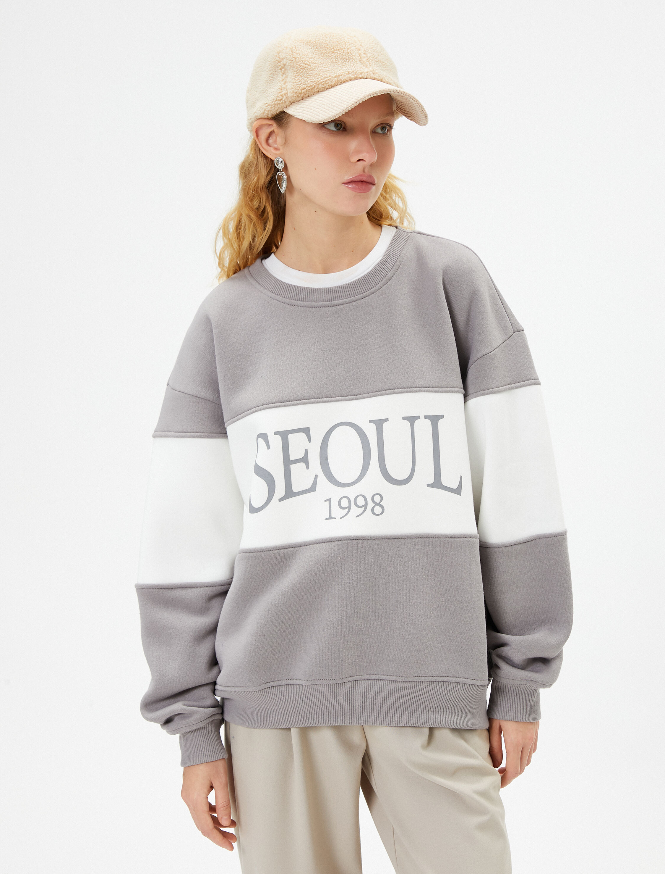   Şardonlu Kolej Sweatshirt Renk Bloklu Baskılı Uzun Kollu Bisiklet Yaka Pamuk Karışımlı