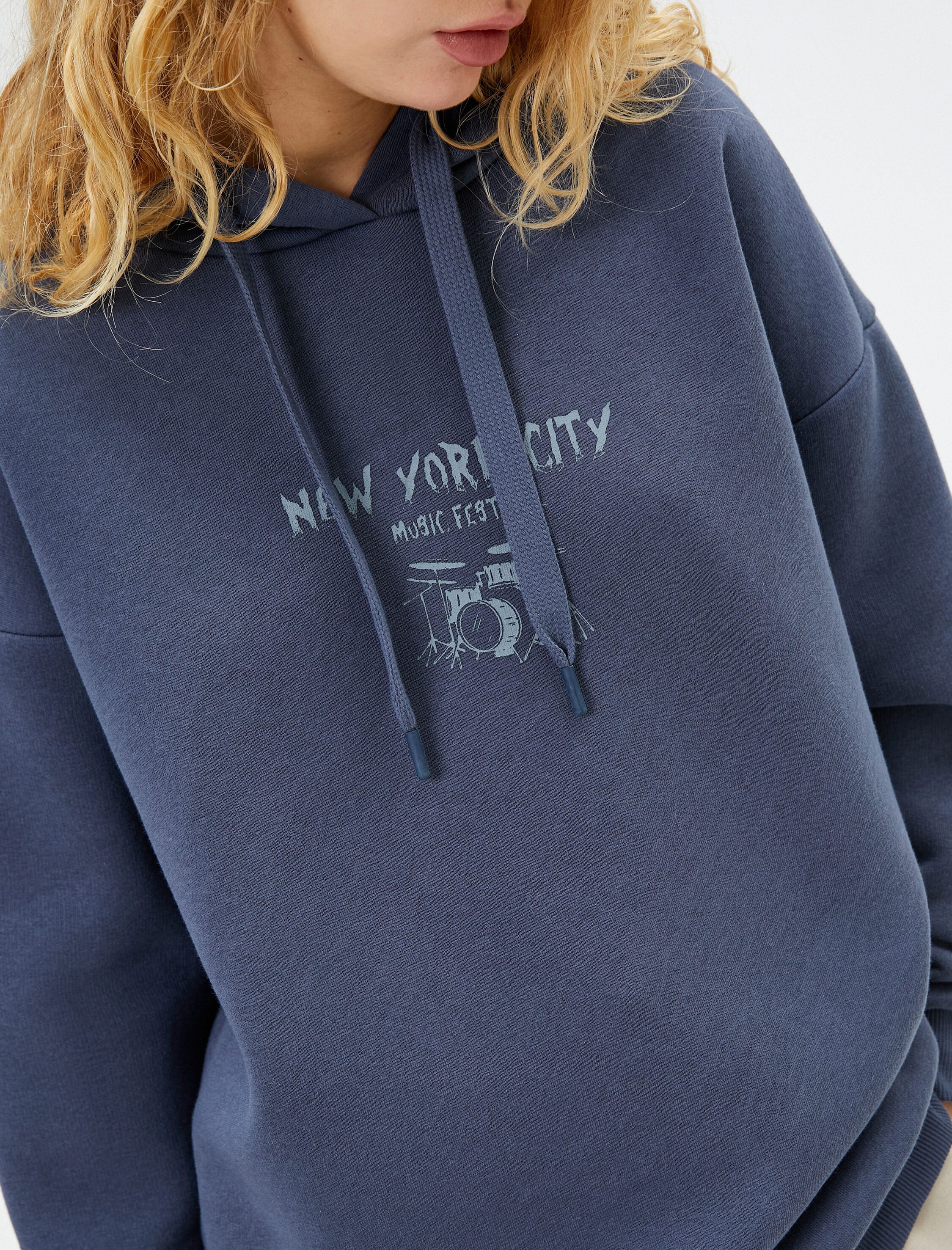   Şardonlu Kapşonlu Sweatshirt Arkası Baskılı Müzik Temalı Rahat Kalıp Pamuk Karışımlı