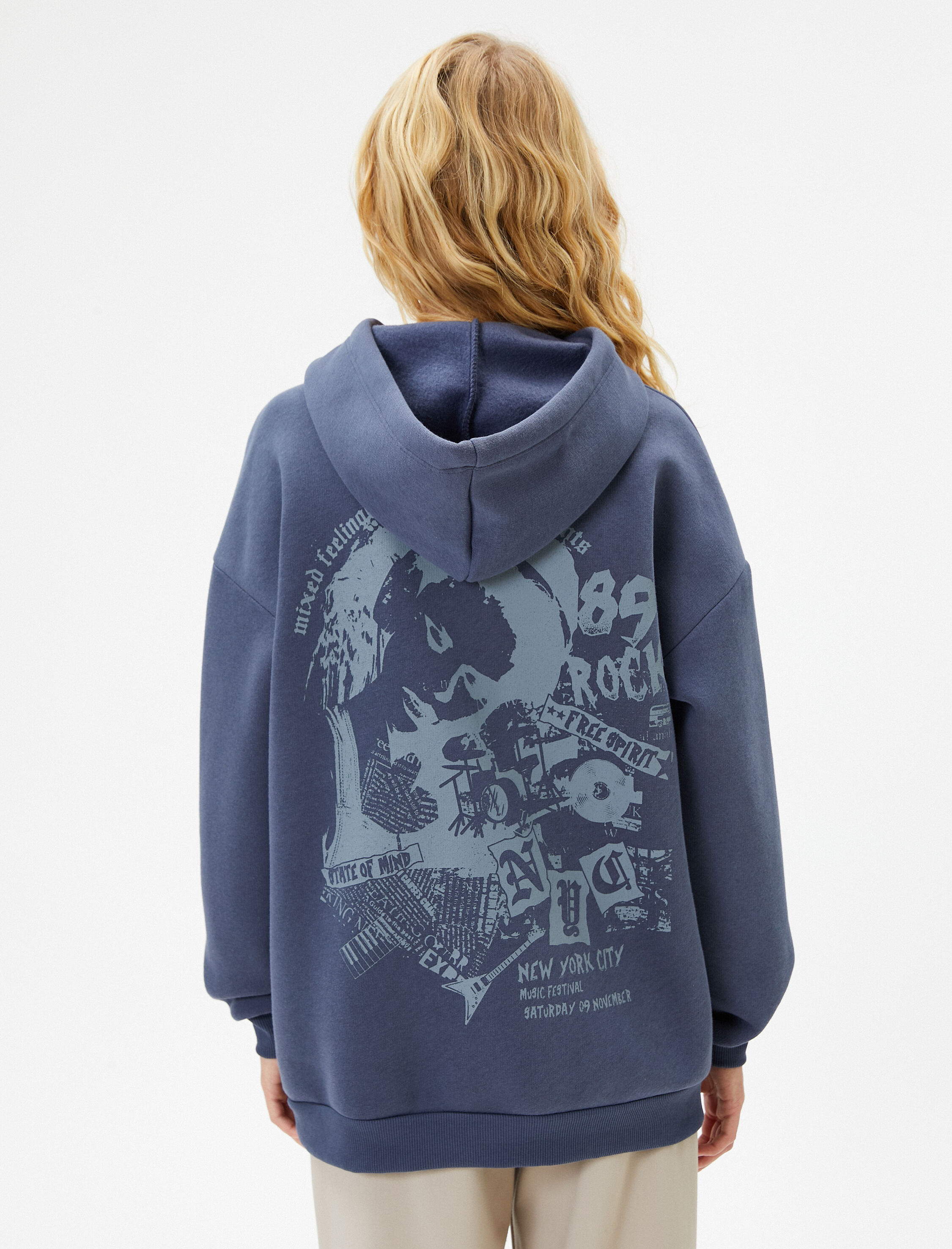   Şardonlu Kapşonlu Sweatshirt Arkası Baskılı Müzik Temalı Rahat Kalıp Pamuk Karışımlı