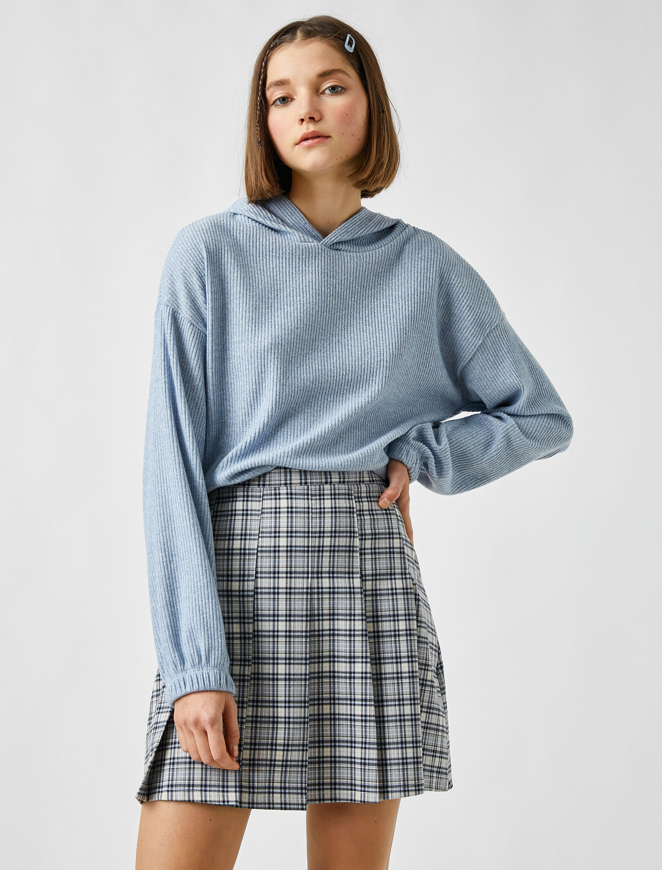   Kapüşonlu Uzun Kollu Kazak