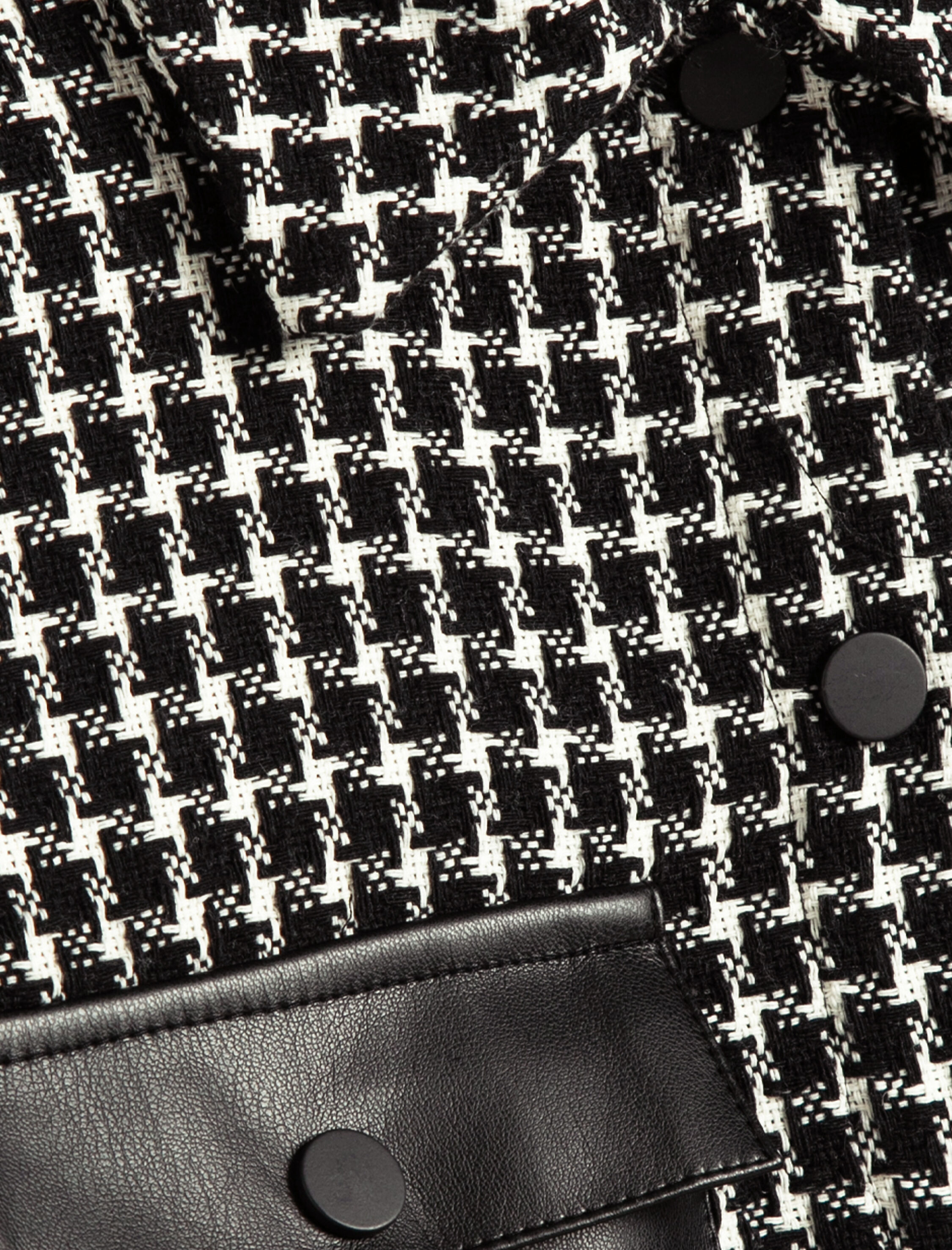   Tüvit Ceket Suni Deri Detaylı Cepli Düğmeli