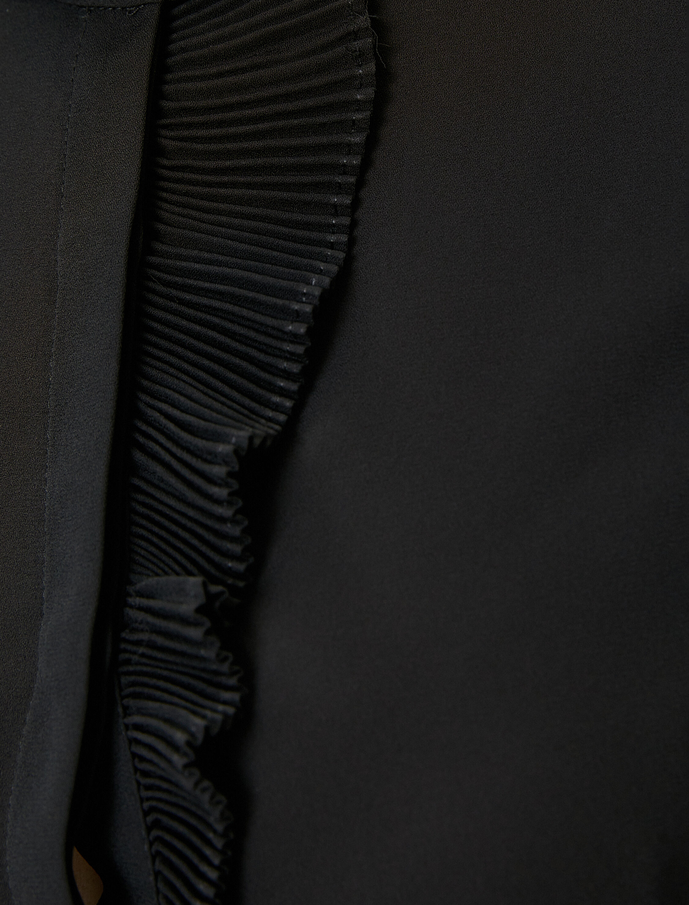   Şifon Gömlek Balon Kollu Fırfırlı Düğmeli Regular Fit