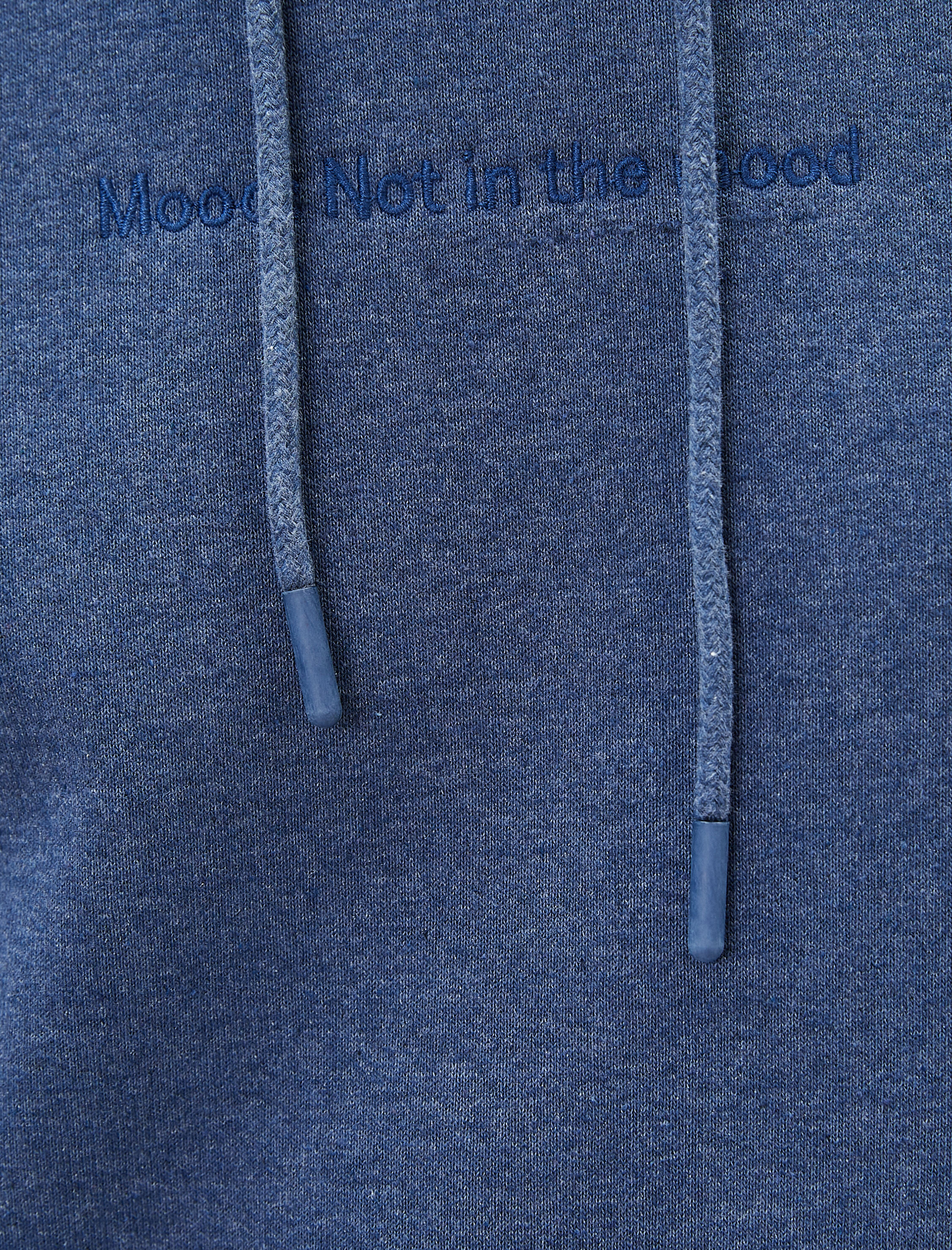 Slogan İşlemeli Hoodie Kanguru Cep Detaylı