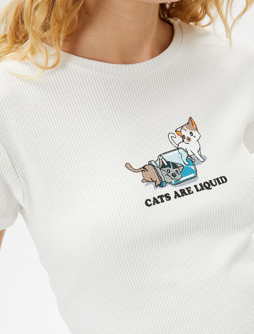   Kedi Baskılı Crop Tişört Kısa Kollu Bisiklet Yaka Slim Fit Ribanalı Pamuklu