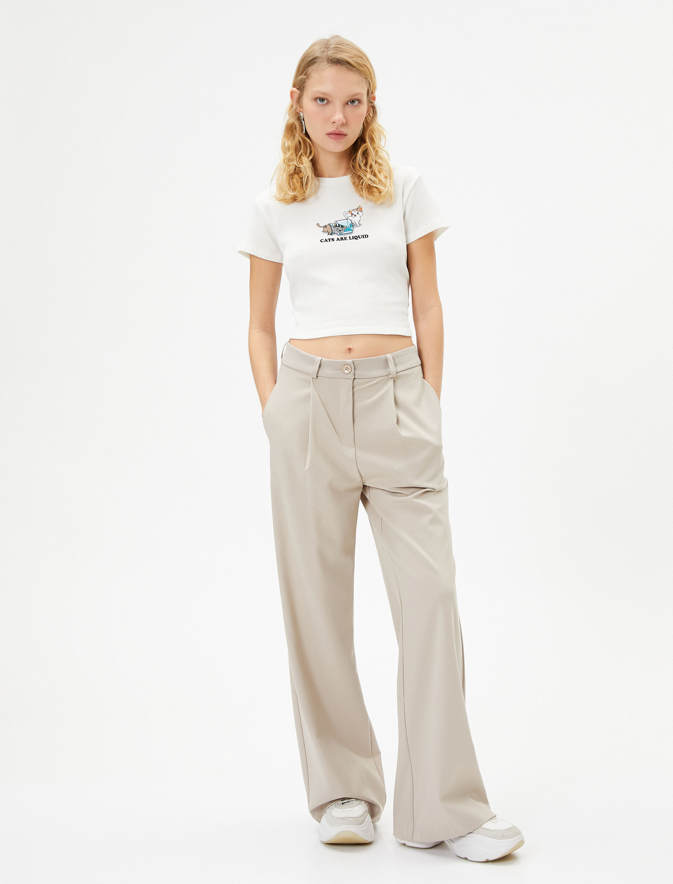   Kedi Baskılı Crop Tişört Kısa Kollu Bisiklet Yaka Slim Fit Ribanalı Pamuklu