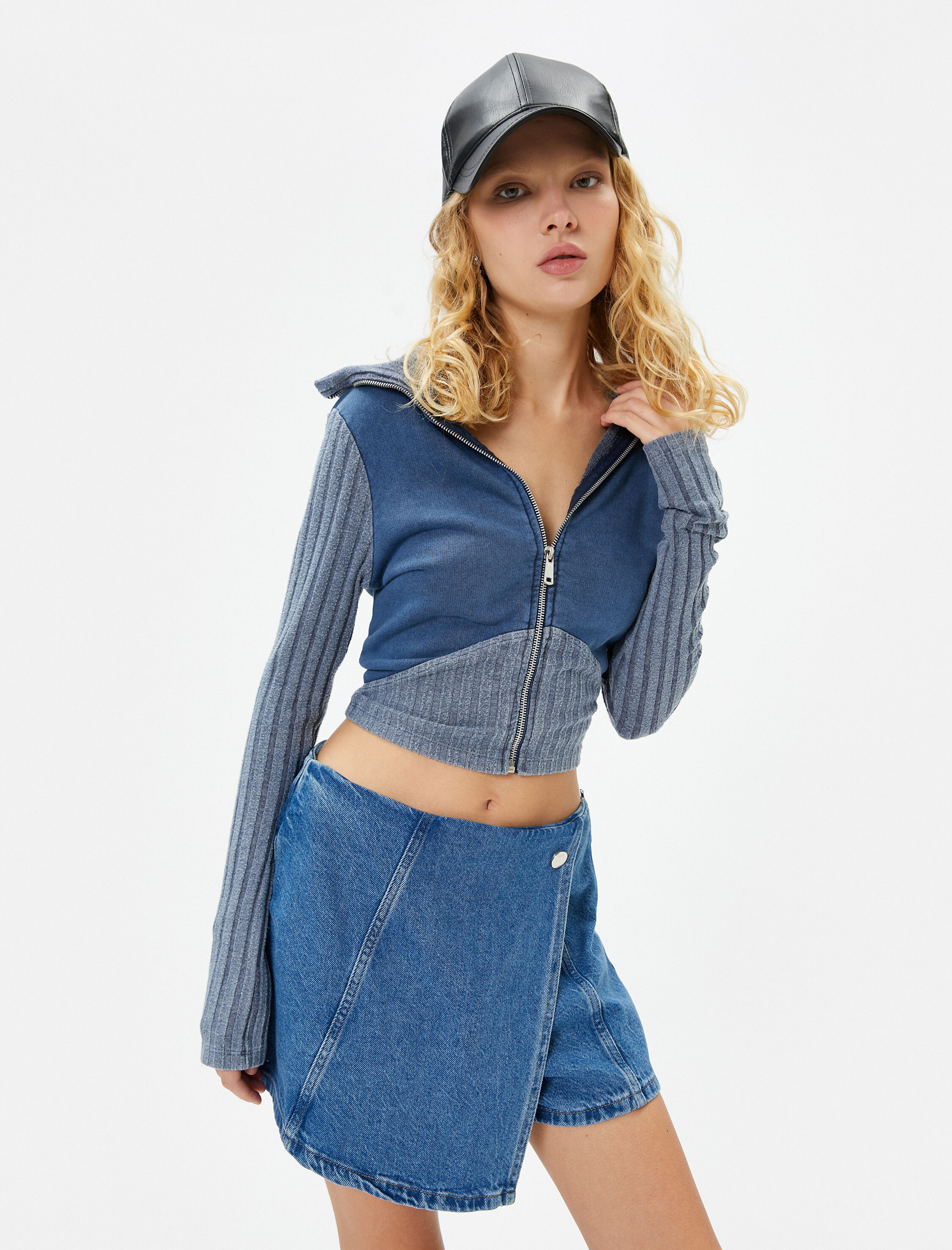   Şardonlu Fermuarlı Sweatshirt Çift Kumaş Kullanımlı Soluk Efektli Dik Yaka Pamuklu