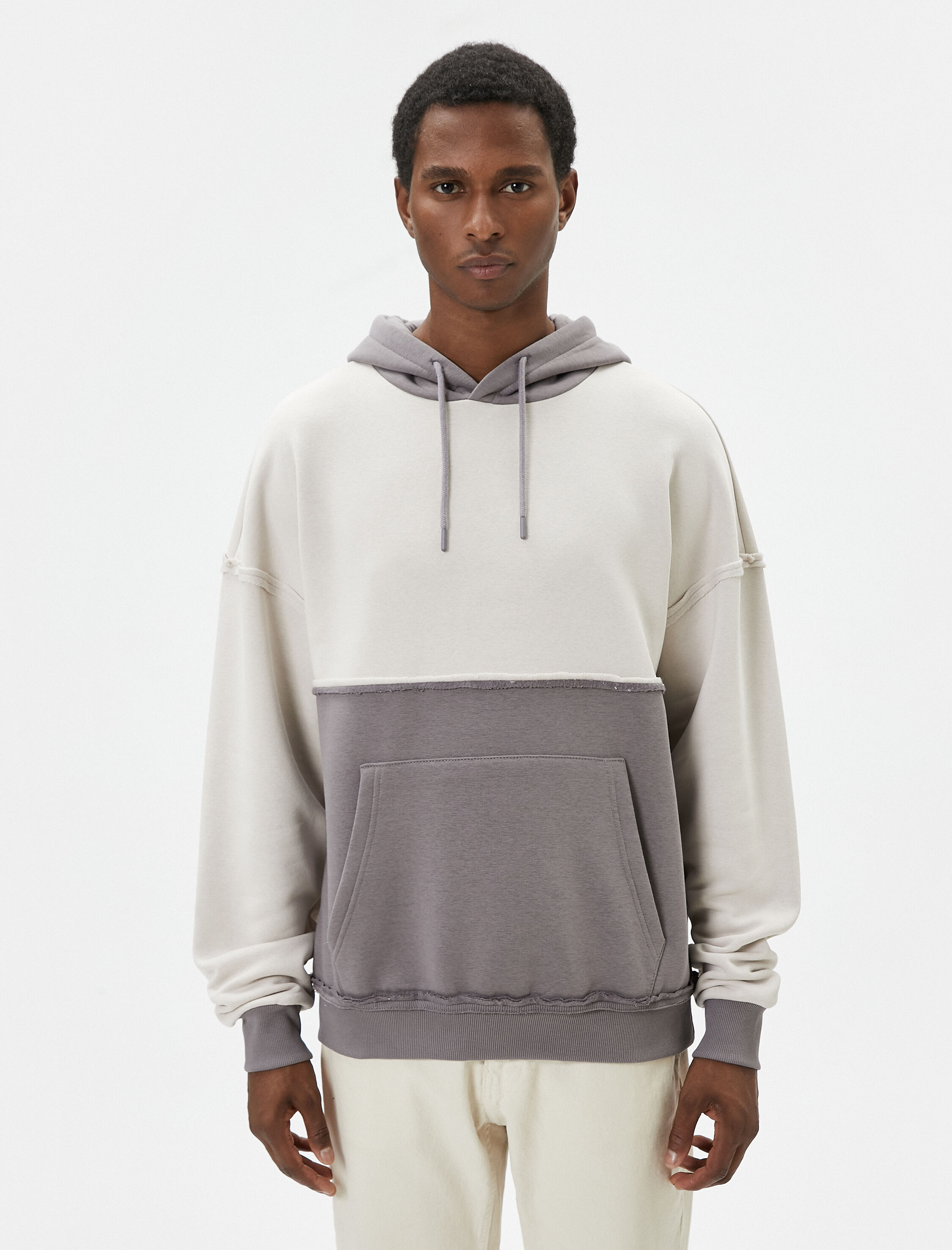 Oversize Kapşonlu Sweatshirt Dikiş Detaylı Kanguru Cepli Renk Bloklu Şardonlu