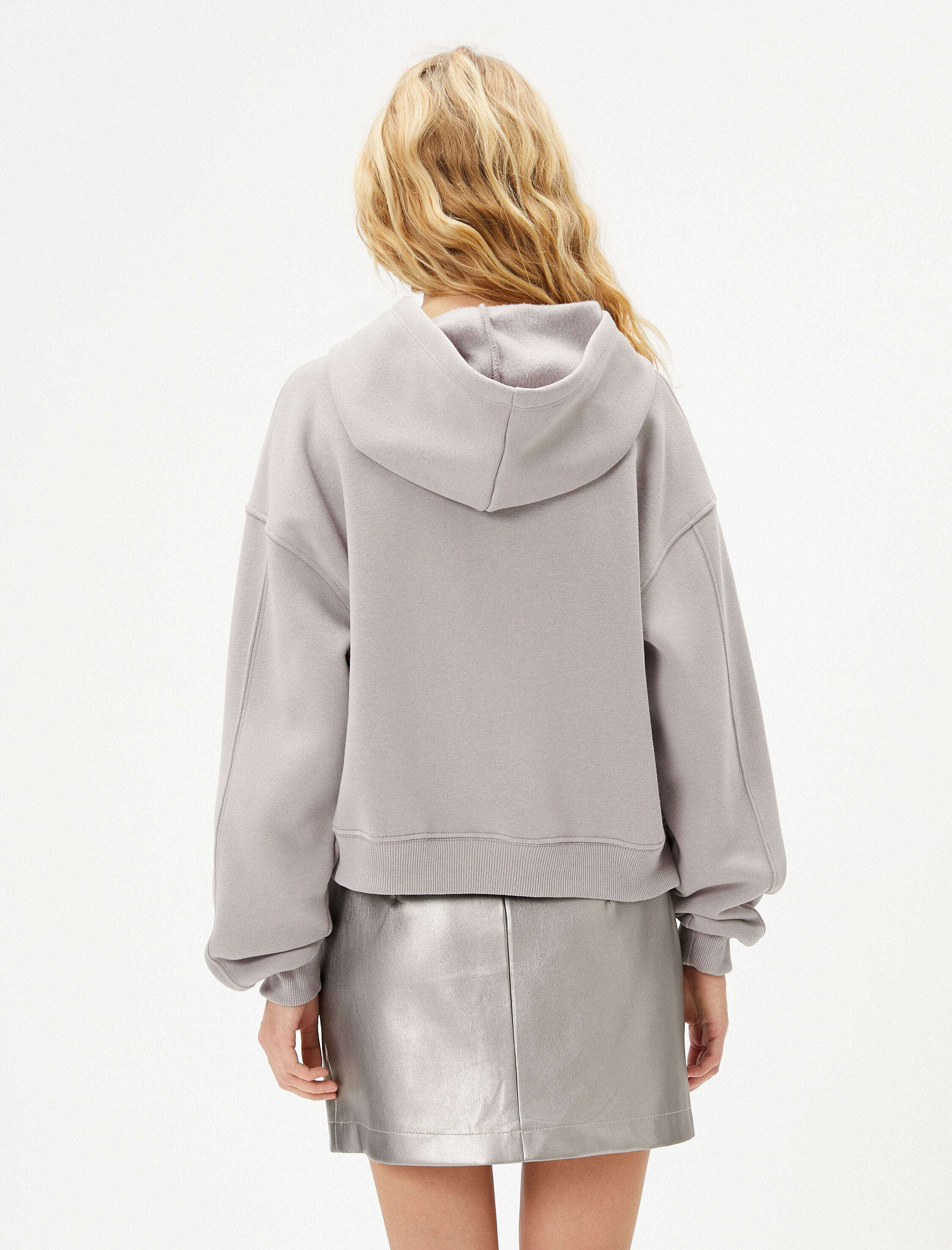   Şardonlu Crop Kapşonlu Sweatshirt Yıldız Aplike Detaylı Rahat Kalıp Uzun Kol