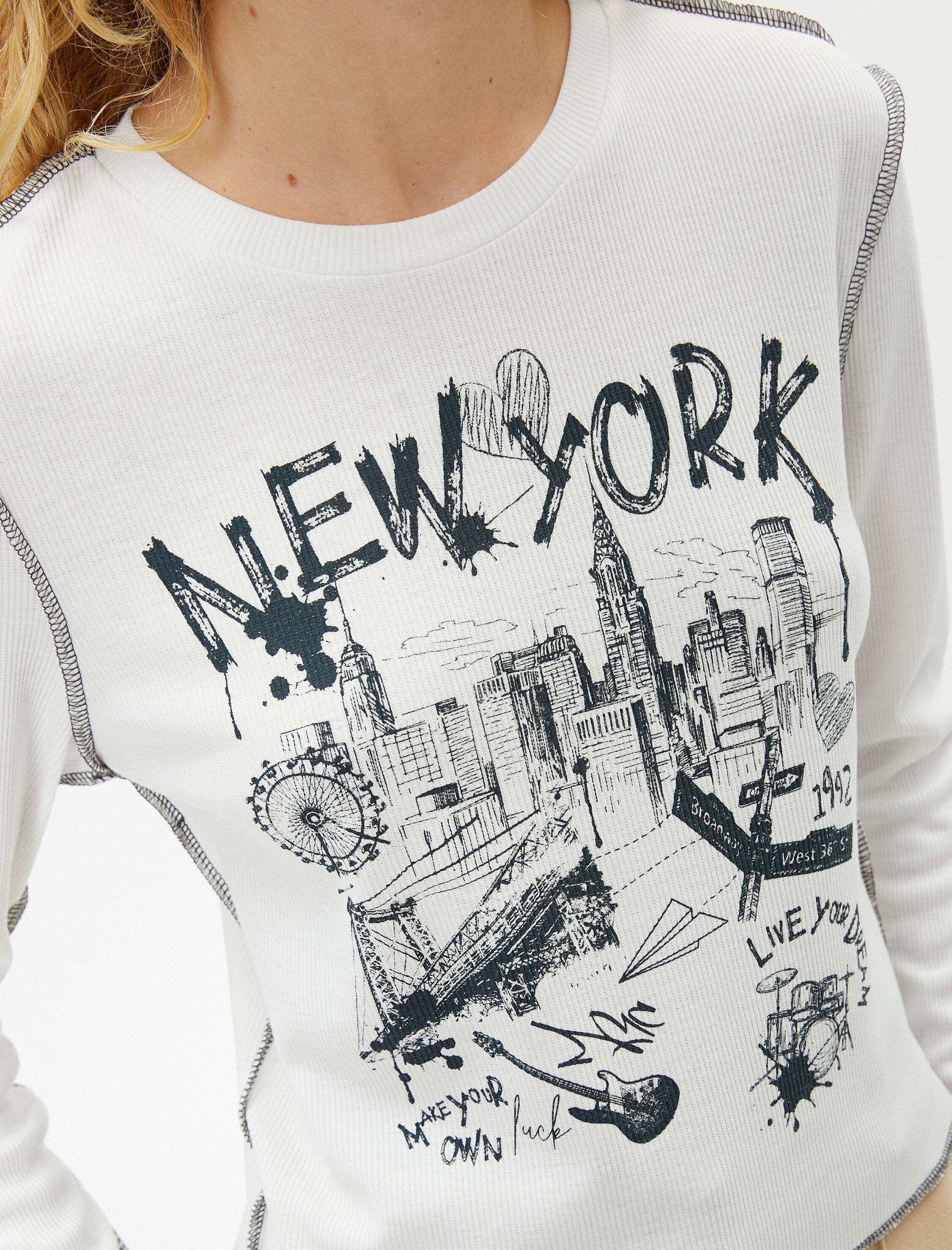   Uzun Kollu New York Tişört Baskılı Bisiklet Yaka Slim Fit Viskoz Kumaş Karışımlı