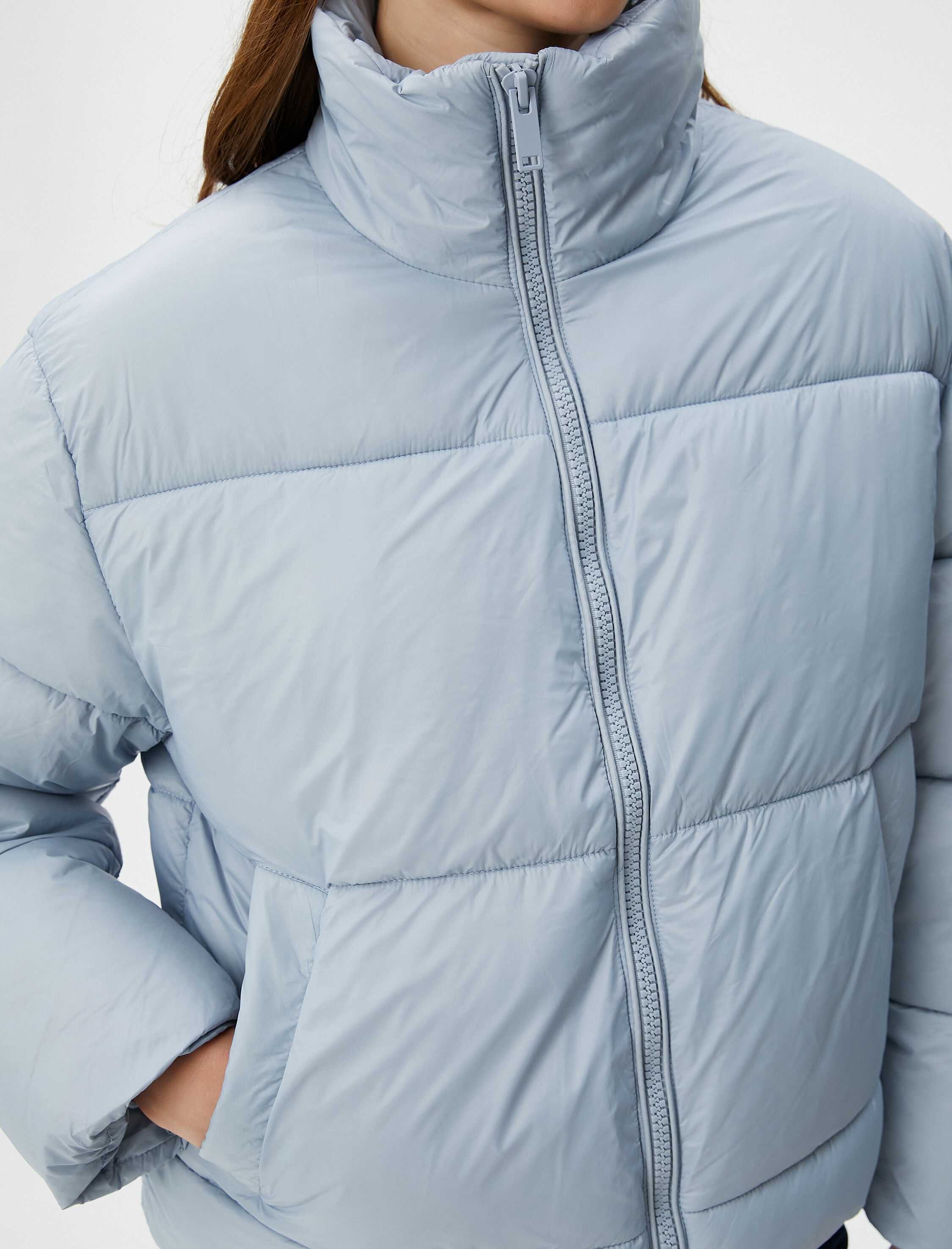   Kısa Şişme Mont Dik Yaka Cepli Fermuarlı