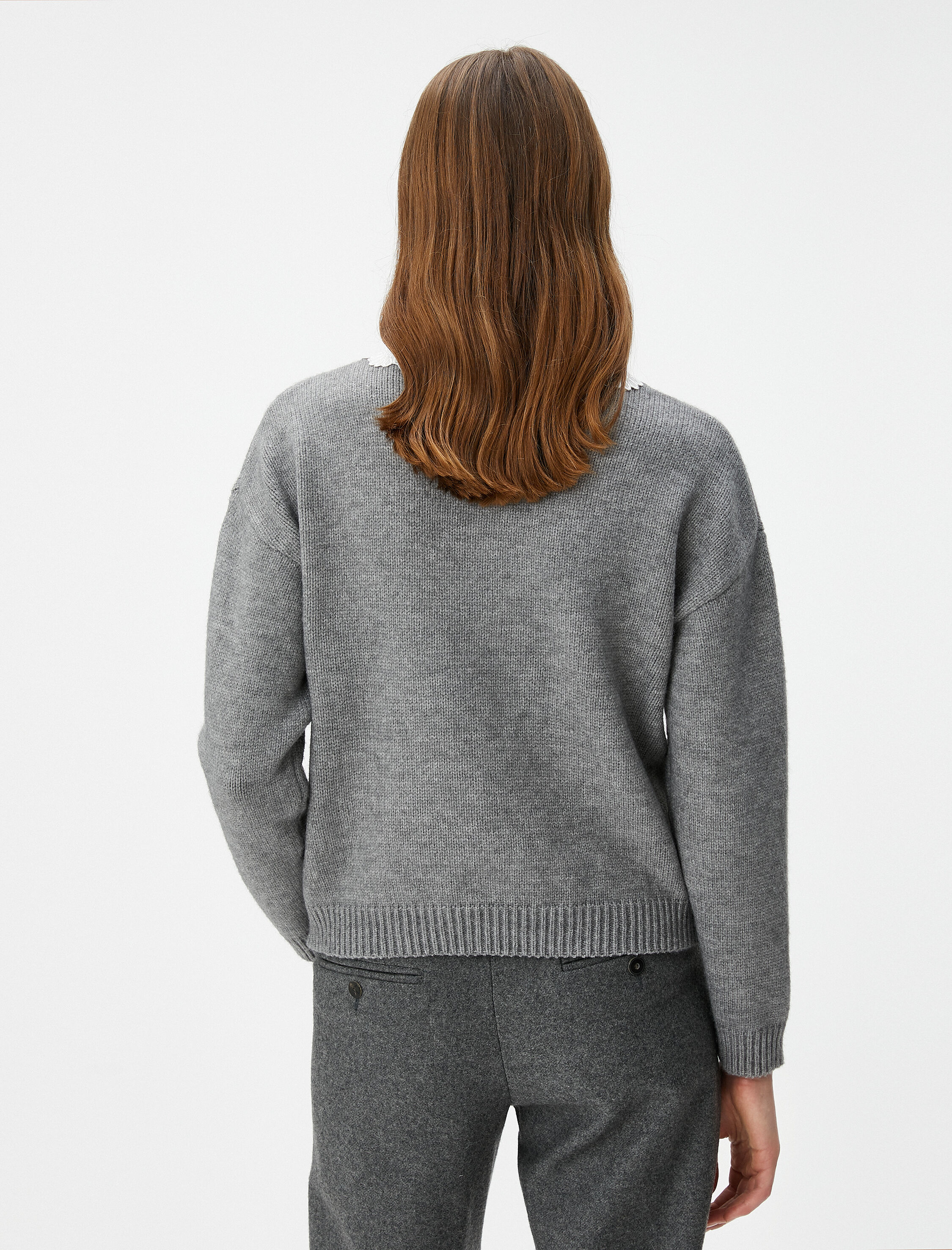   Vintage Görünümlü Kazak Dantel Yaka Düğmeli