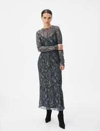 Uzun Elbise Yılan Derisi Desenli