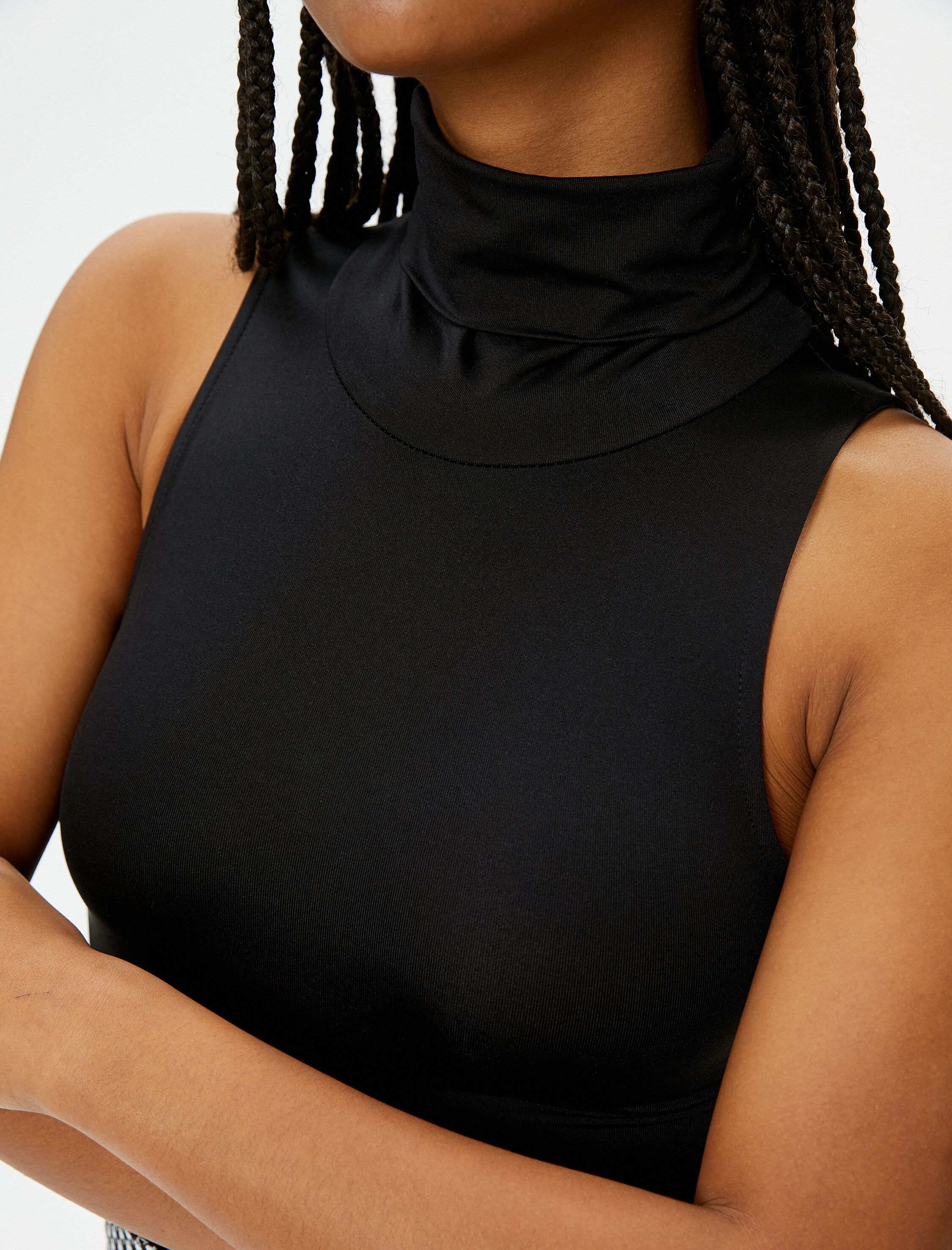   Boğazlı Kolsuz Bodysuit Slim Fit Çıtçıt Kapamalı