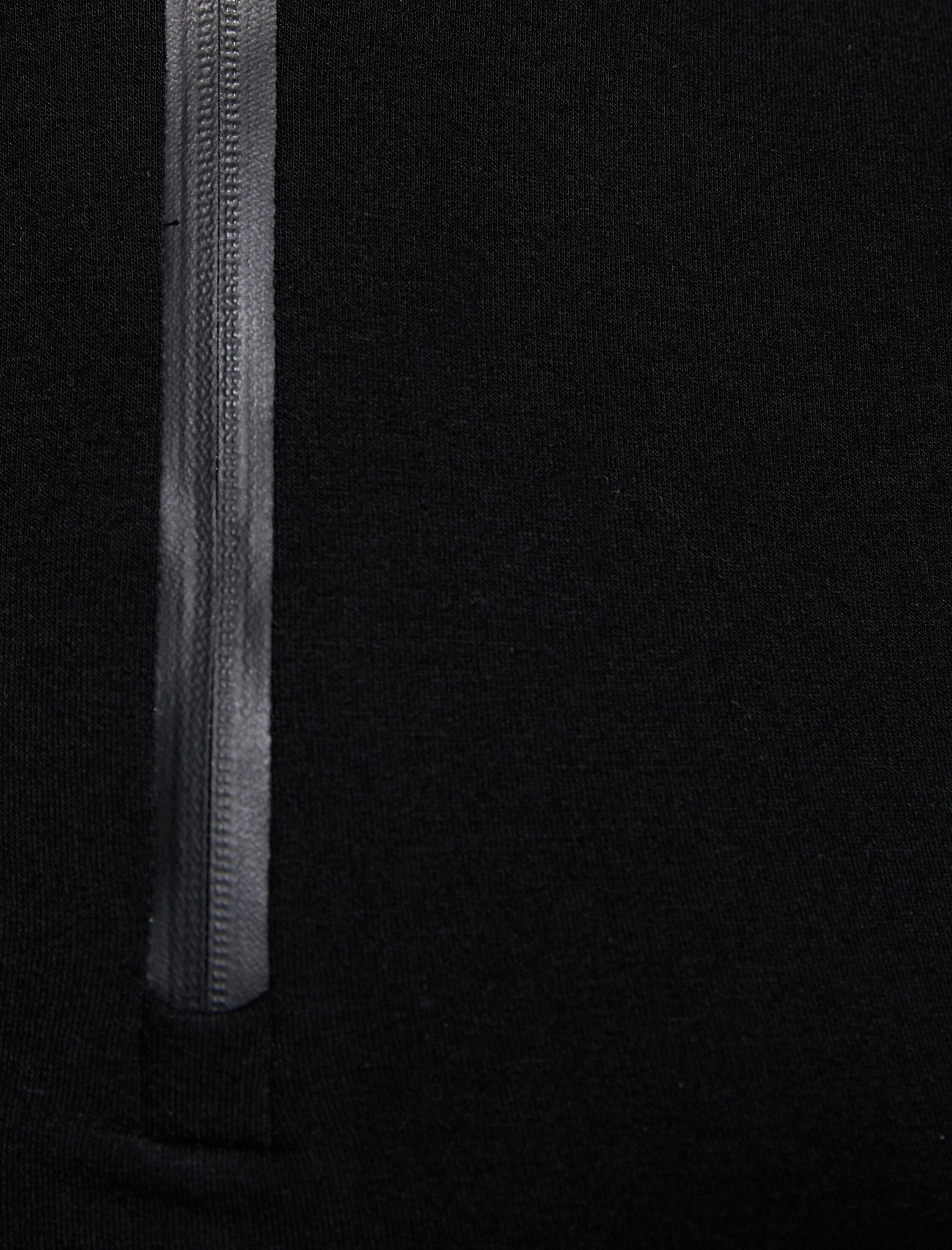   Uzun Kollu Kar Tişörtü Dik Yaka Yarım Fermuarlı