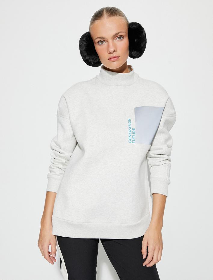  Dik Yaka Sweatshirt Baskılı Düşük Omuzlu