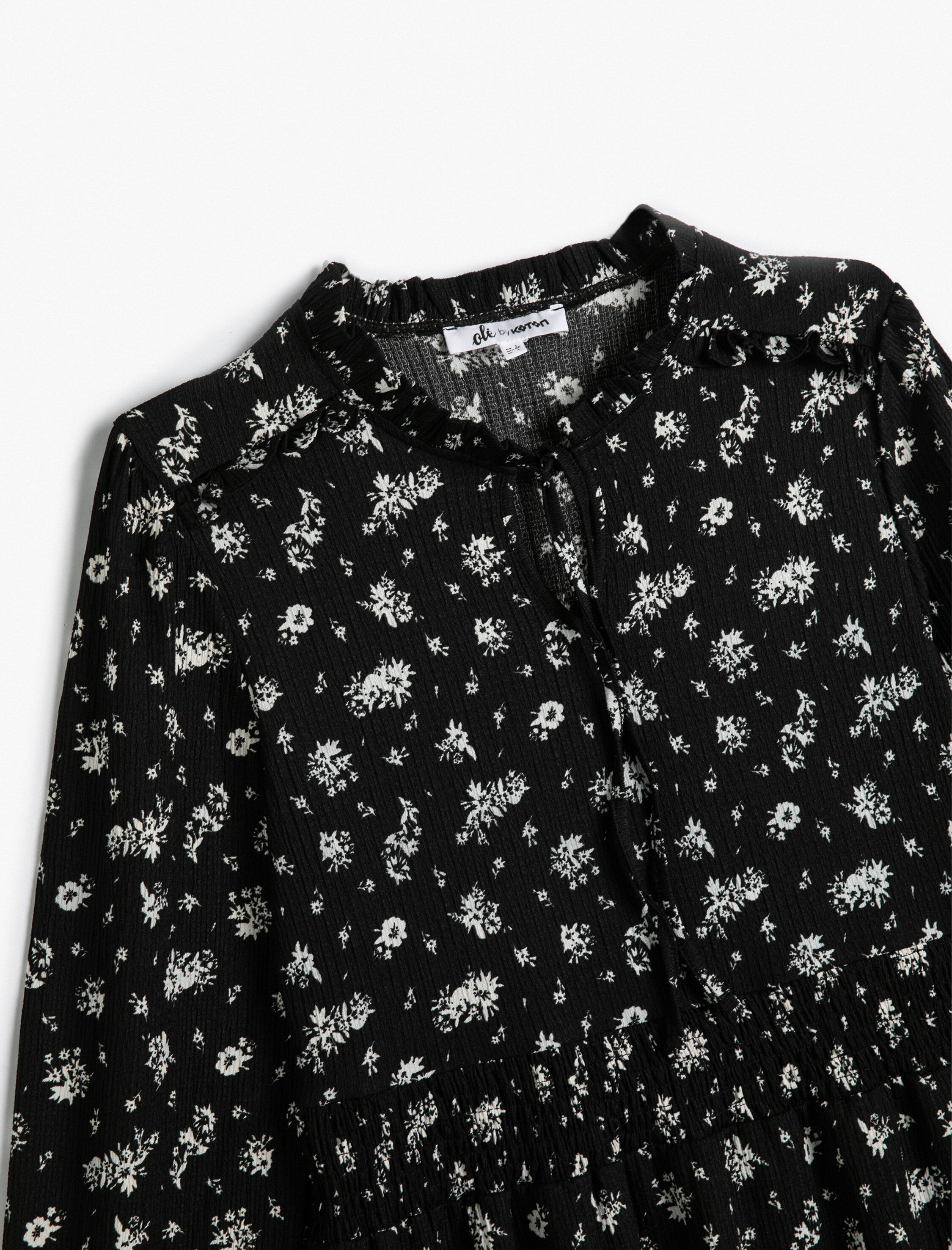   Uzun Kollu Çiçekli Elbise Fırfırlı Bağlamalı Dik Yaka Midi Boy Bürümcük