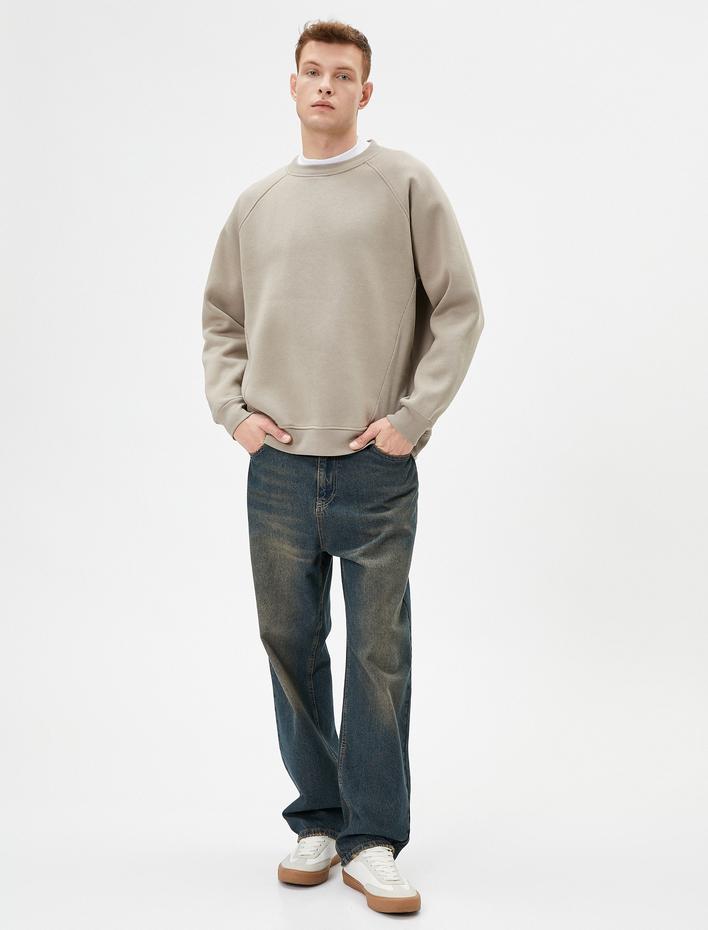  Bisiklet Yaka Sweatshirt Dikiş Detaylı Rahat Kesim Şardonlu