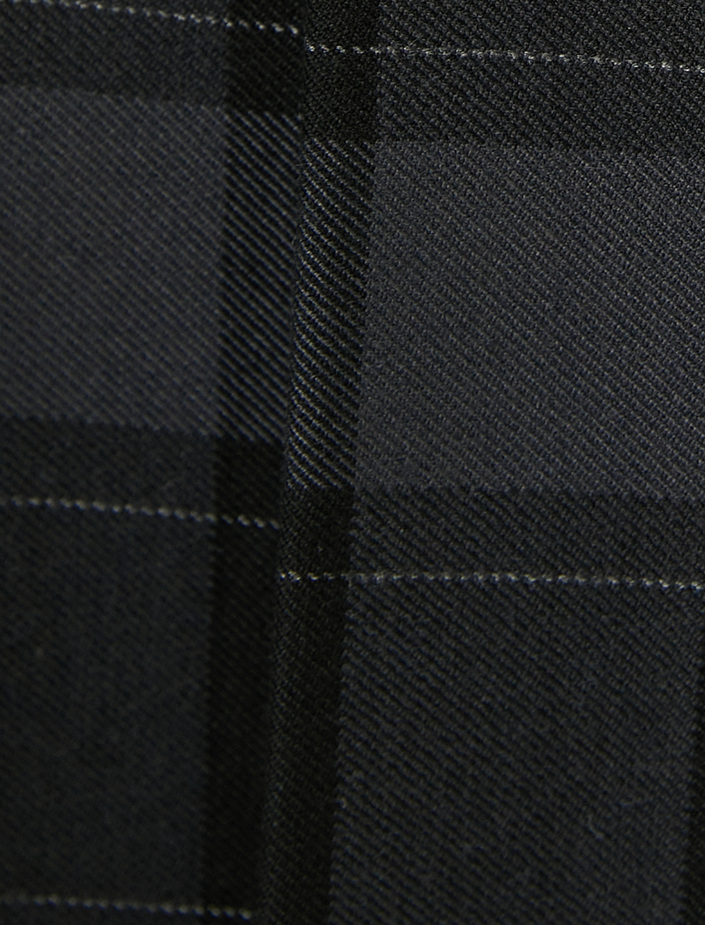   Pileli Mini Etek Kemer Detaylı Çift Kumaş Kullanımlı Asimetrik Kesim