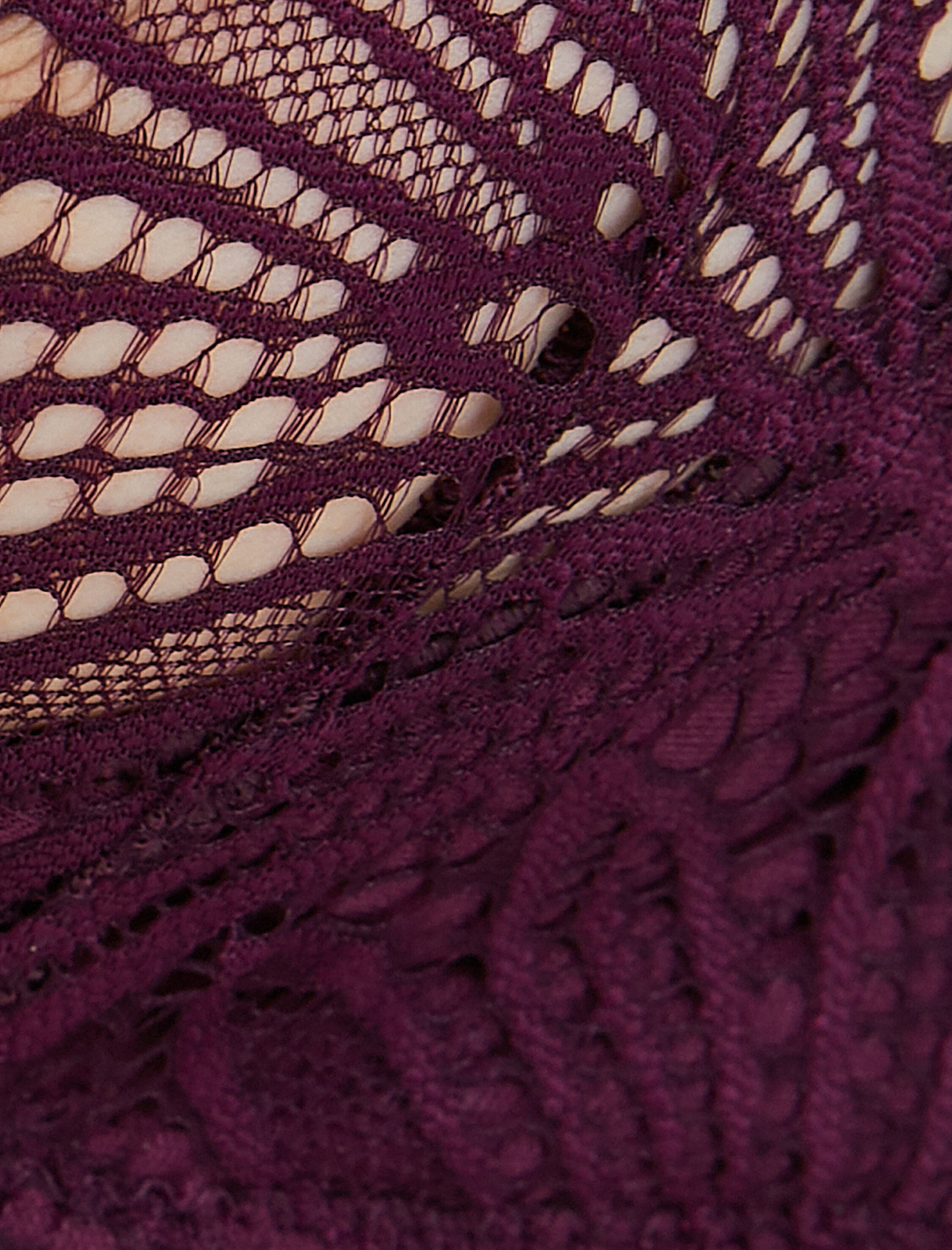   Dantelli Balenli Sütyen Dolgsusuz Kapsız