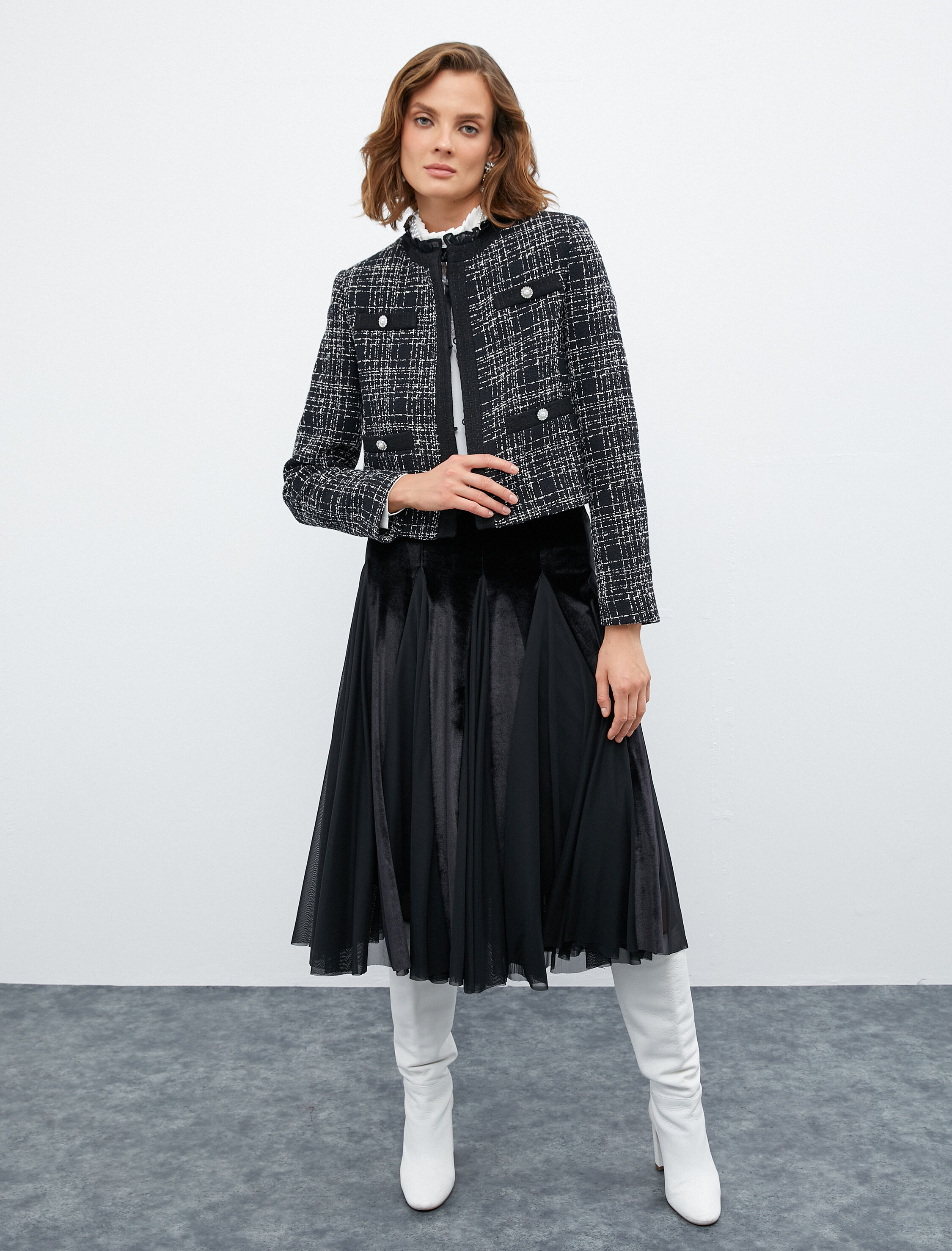   Melis Ağazat X Koton - İnci Düğmeli Tüvit Ceket