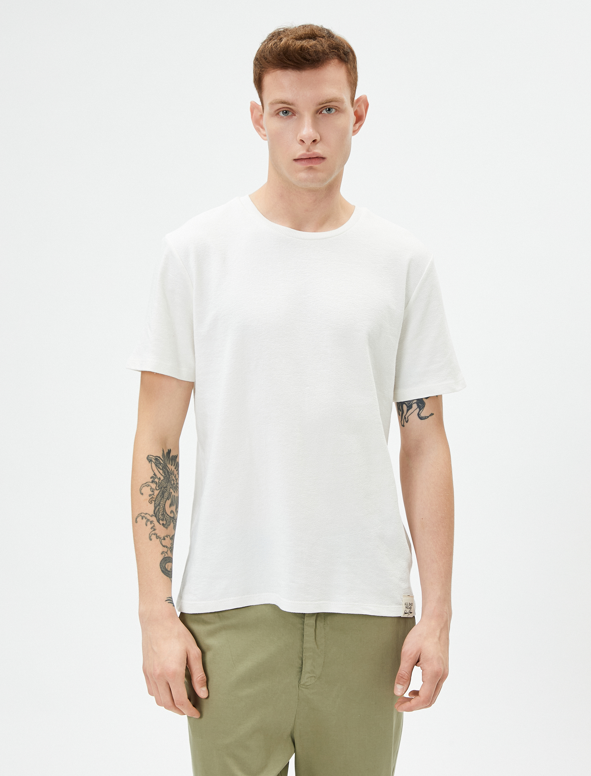   Basic Tişört Dokulu Etiket Baskılı Bisiklet Yaka Kısa Kollu