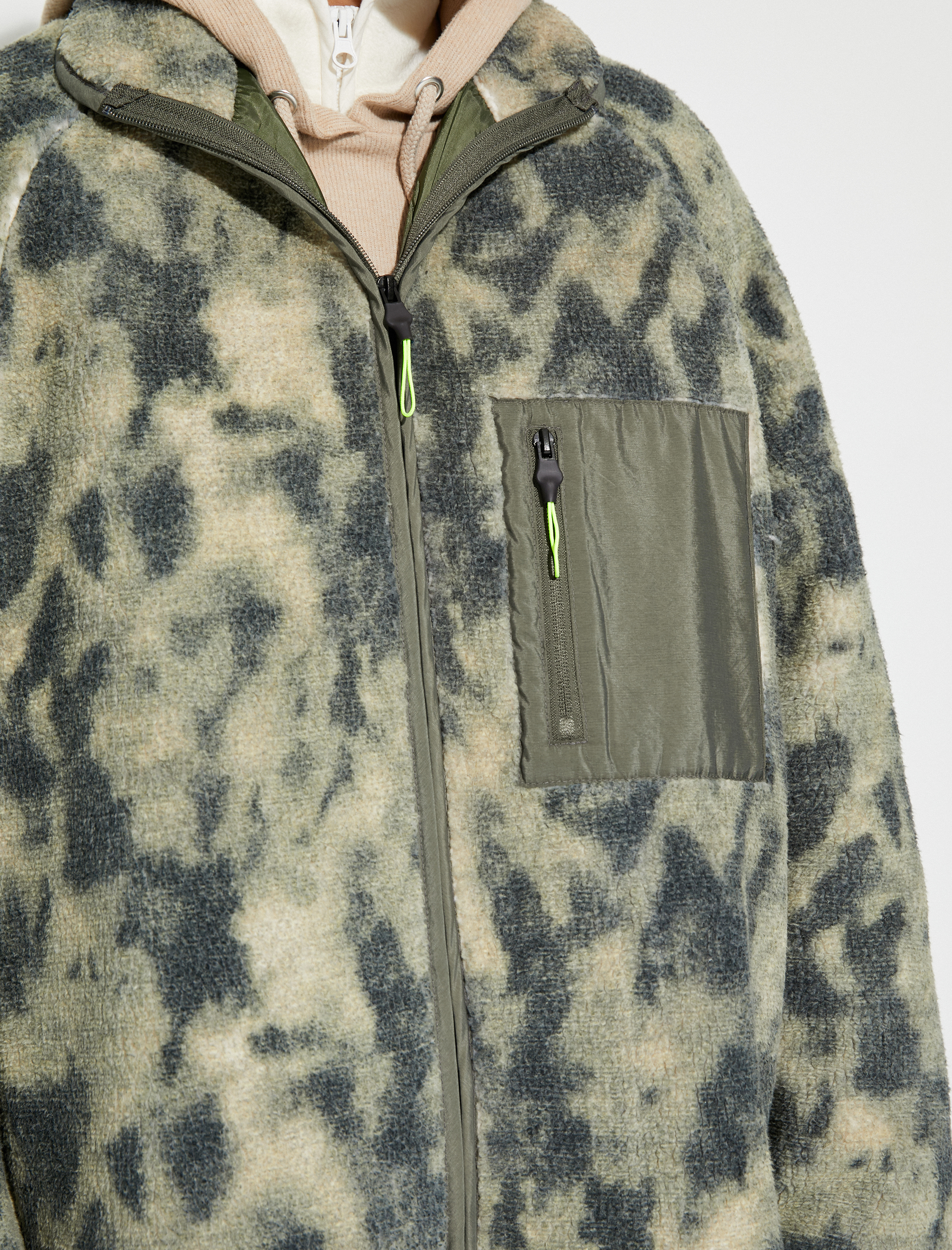   Oversize Peluş Ceket Kapüşonlu Fermuarlı Cep Detaylı