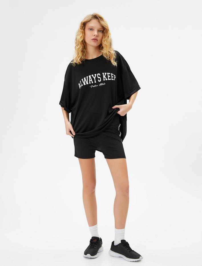  Oversize Spor Tişört Yarım Kollu Bisiklet Yaka Baskı Detaylı