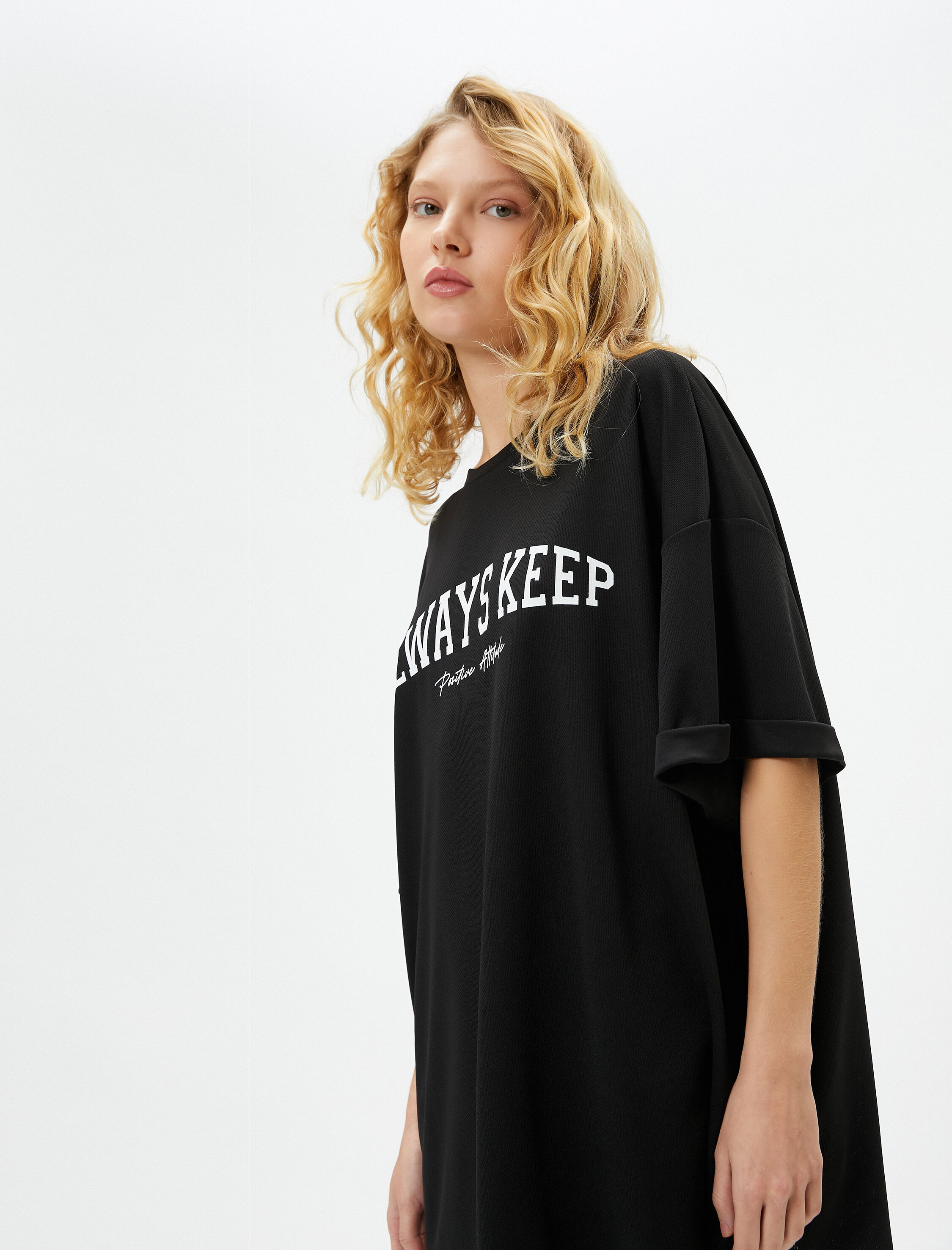   Oversize Spor Tişört Yarım Kollu Bisiklet Yaka Baskı Detaylı